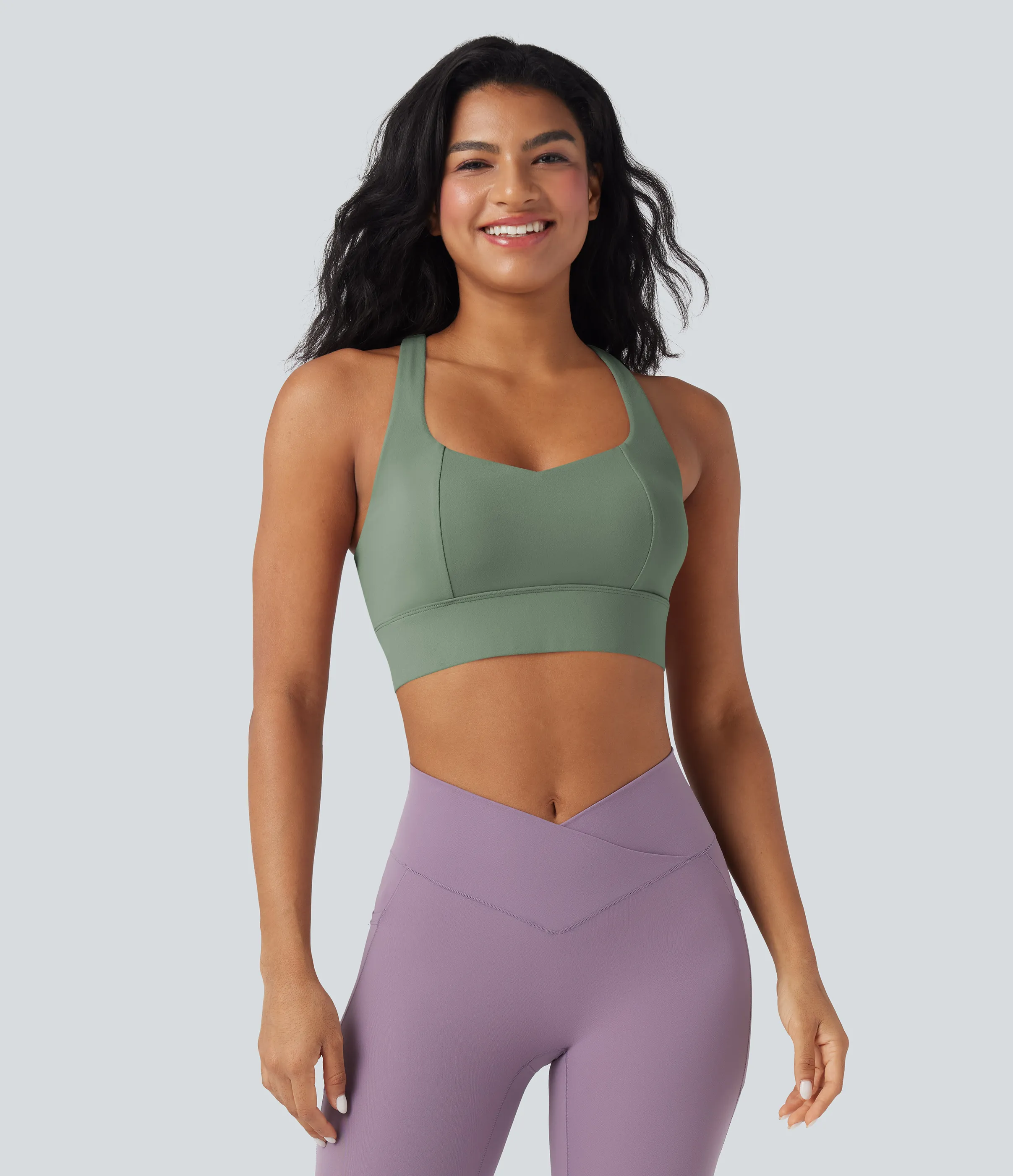 Halara Brasier deportivo de sujeción baja para yoga tipo racerback con tirantes cruzados en copas A-C - Hedge Green - M sold by Halara product image thumbnail 3