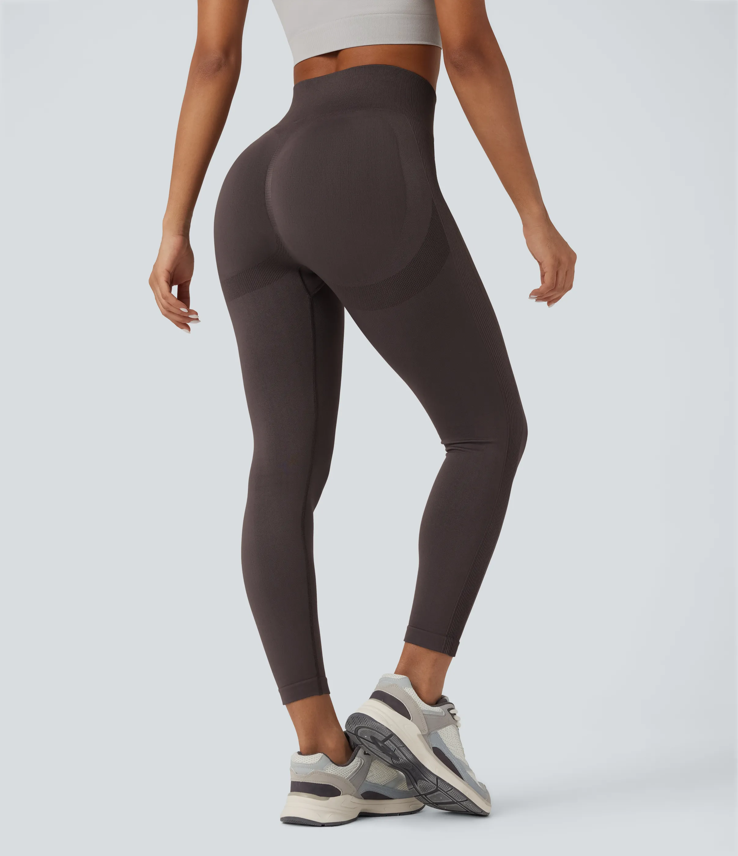 Halara Leggings de yoga de tiro alto con efecto push up sin costuras - Fudge - XS(7/8) sold by Halara product image thumbnail 2