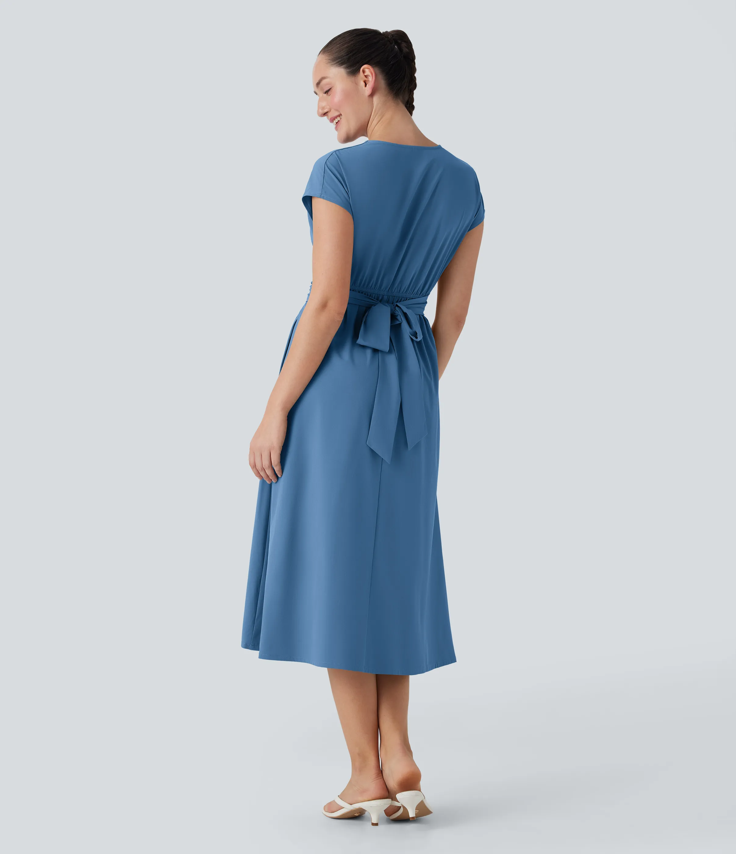 Halara Vestido casual midi Breezeful™ de secado rápido con cuello en V, manga corta, bolsillo lateral y lazo en la espalda - Pacific Coast - L sold by Halara product image thumbnail 3