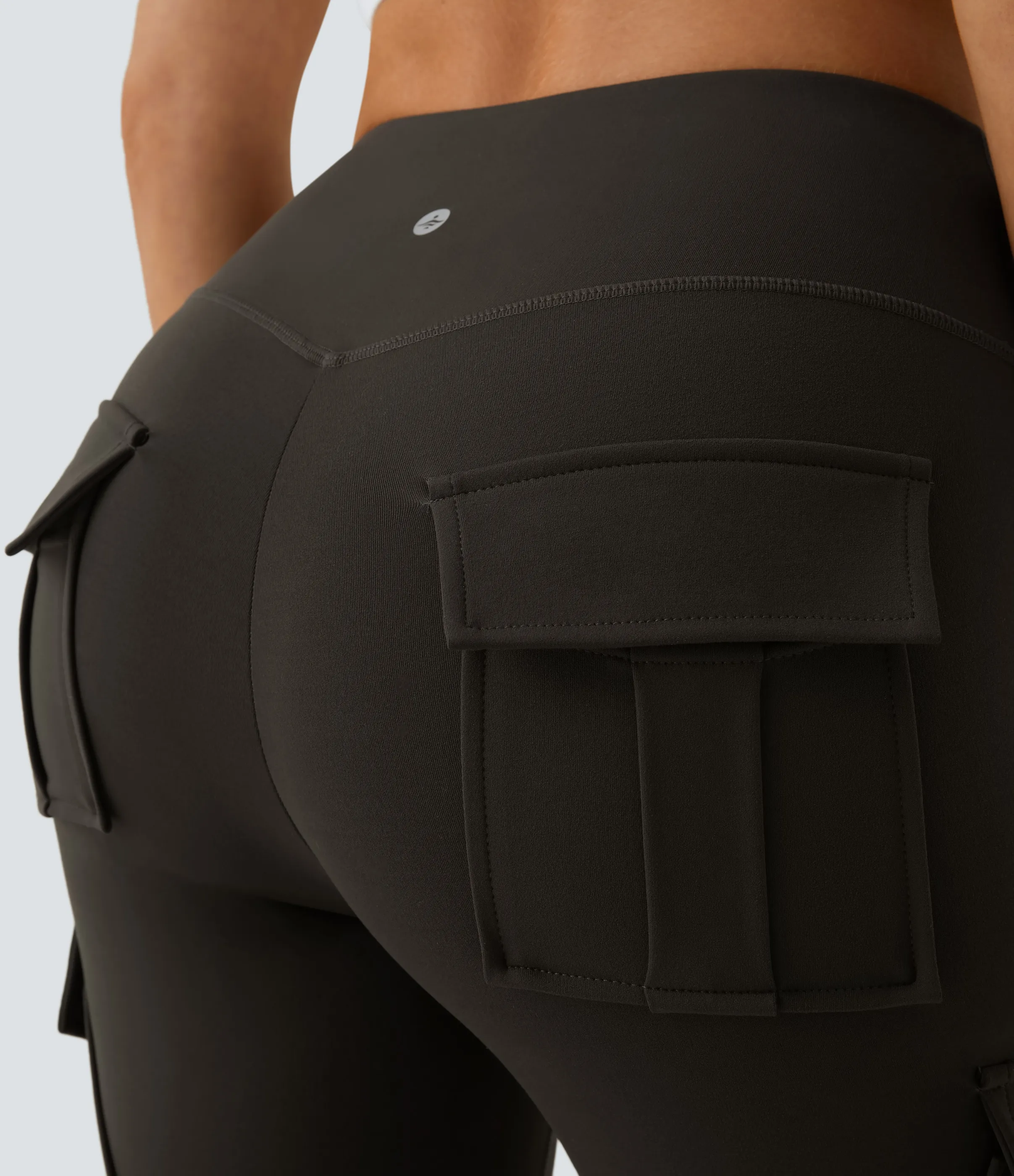 Halara Leggings yoga ajustado bolsillo cargo tiro alto - Hazelnut Black - XL(7/8) sold by Halara product image thumbnail 5