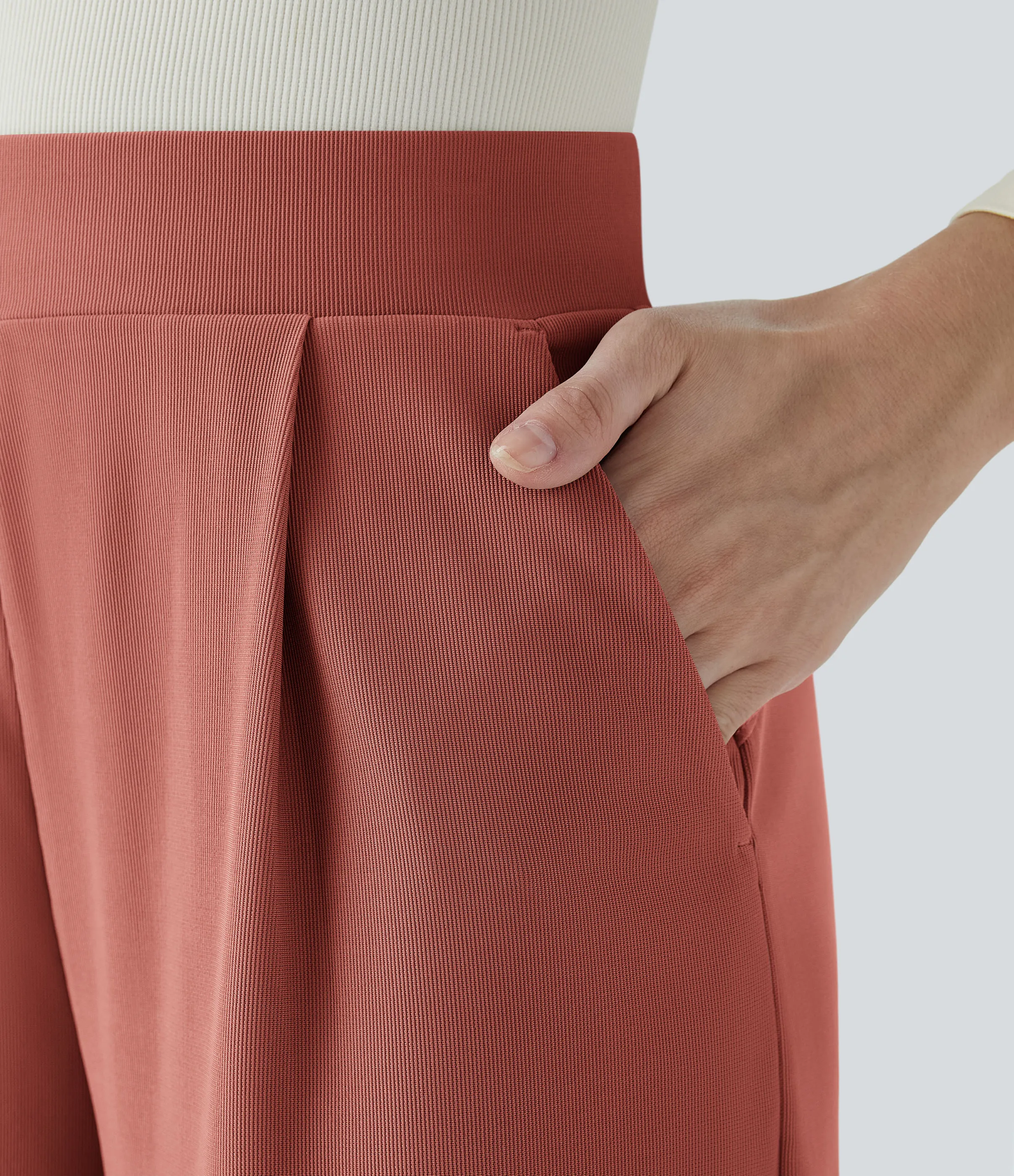 Halara Pantalón Halara Flex™ oficina tiro alto control abdomen adelgazan tiro bolsillo lateral pierna ancha micro gofre - Etruscan Red - S(petite) sold by Halara product image thumbnail 5