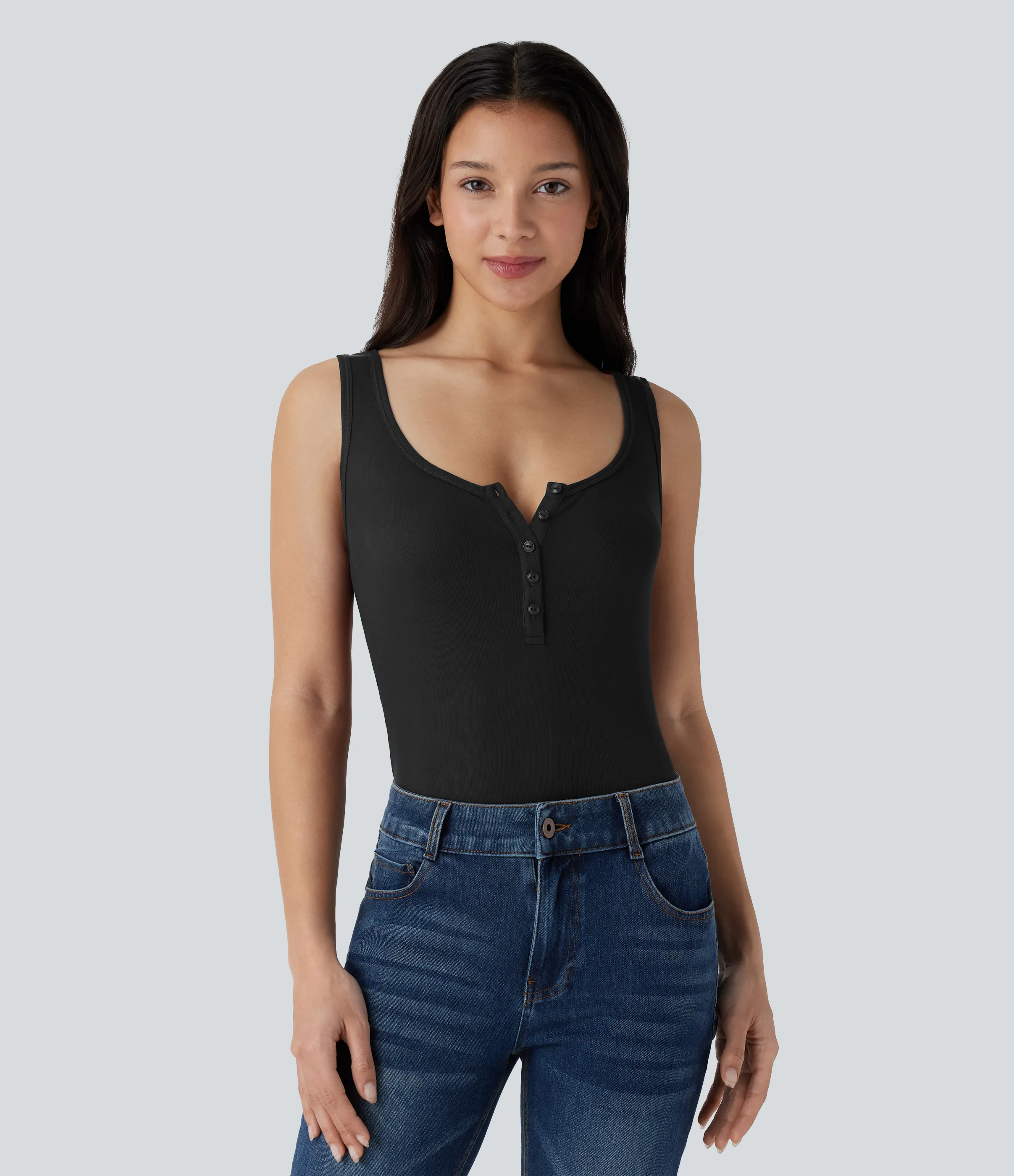 Halara Camiseta ajustada cuello Henley acanalado - Black - XL sold by Halara