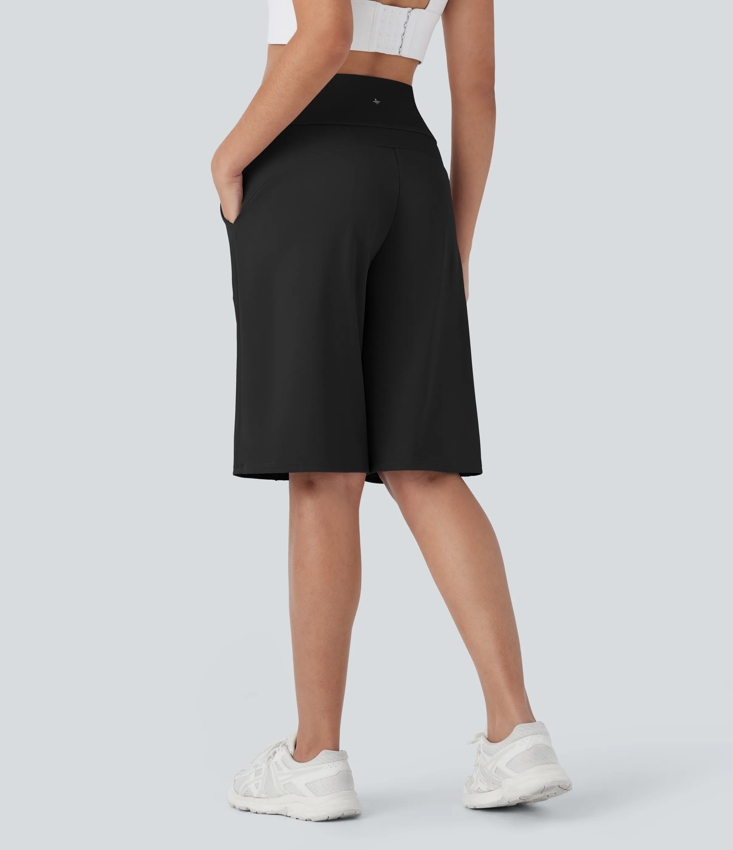 Halara Bermudas Softlyzero™ Airy entrenamiento tiro alto bolsillo lateral pierna recta tacto fresco - UPF 50+ - Black - XS sold by Halara product image thumbnail 3