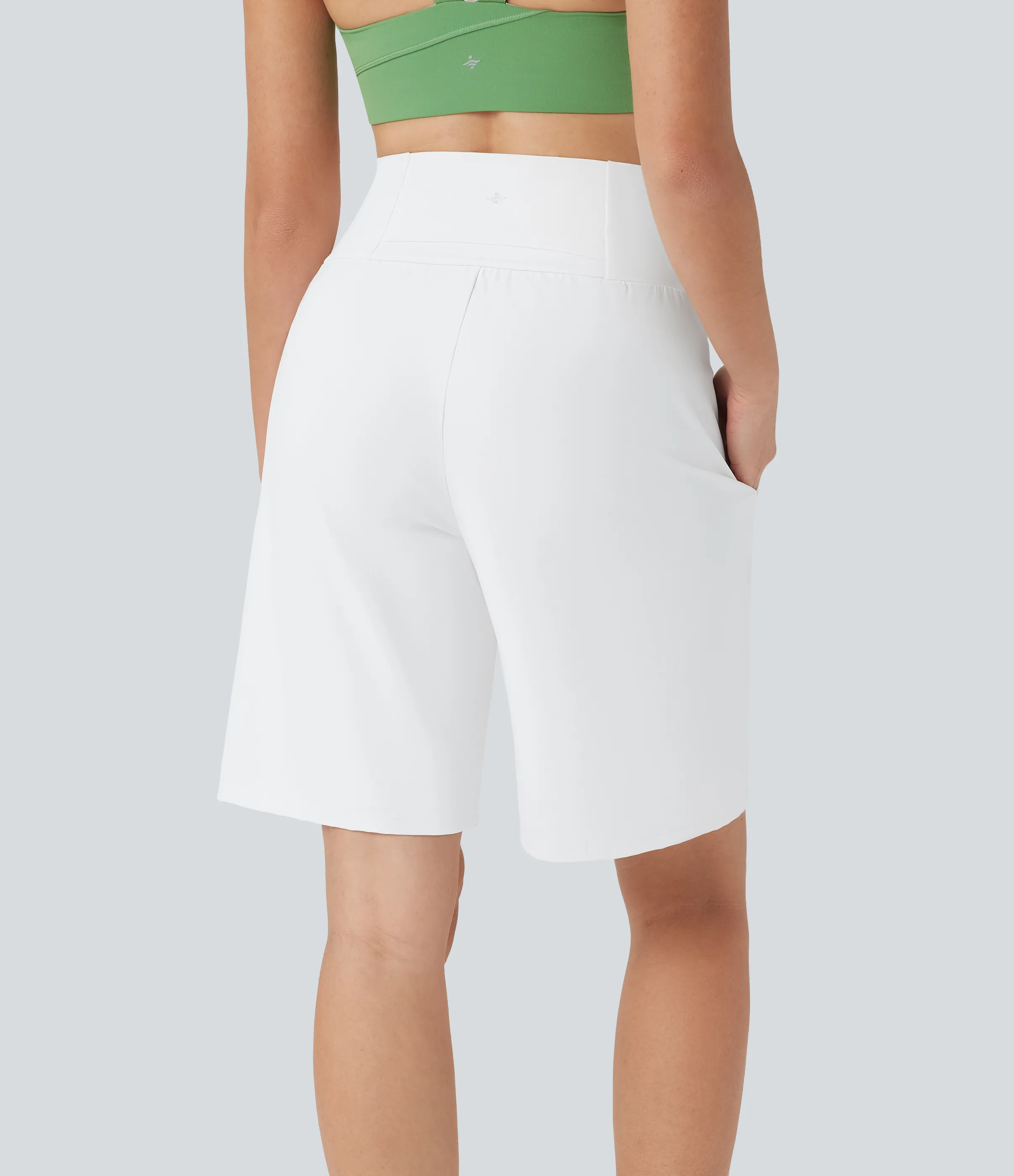 Halara Bermudas Softlyzero™ Airy yoga tiro alto múltiple bolsillo tacto fresco - White - S sold by Halara product image thumbnail 3