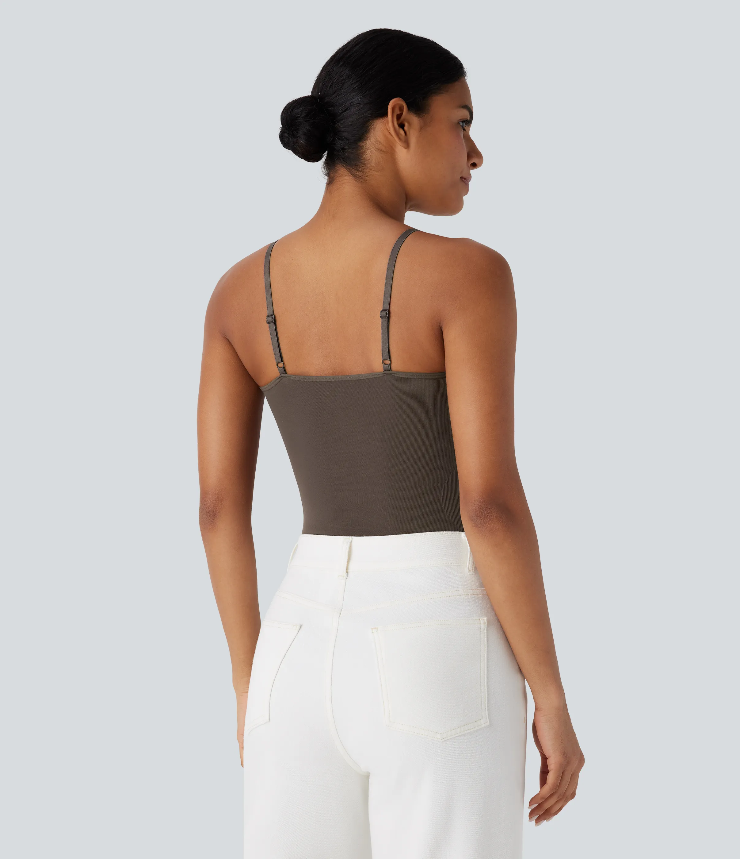 Halara Body liso sin costuras con espalda descubierta, tirantes ajustables y botones a presión - Canteen - M sold by Halara product image thumbnail 5