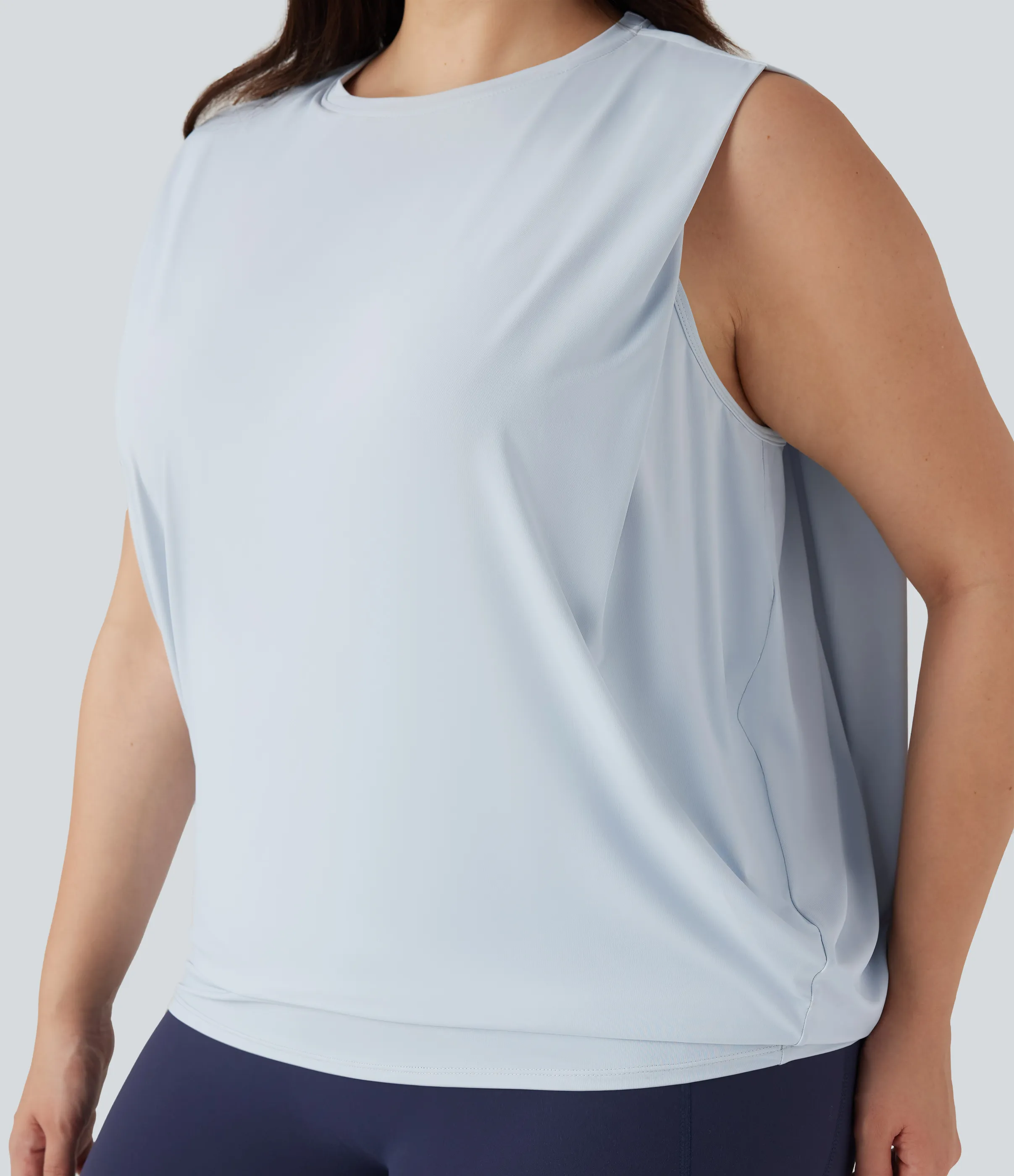 Halara Camiseta de yoga de talla grande con cuello redondo y tacto fresco - UPF 50+ - Illusion Blue - 2X sold by Halara product image thumbnail 5