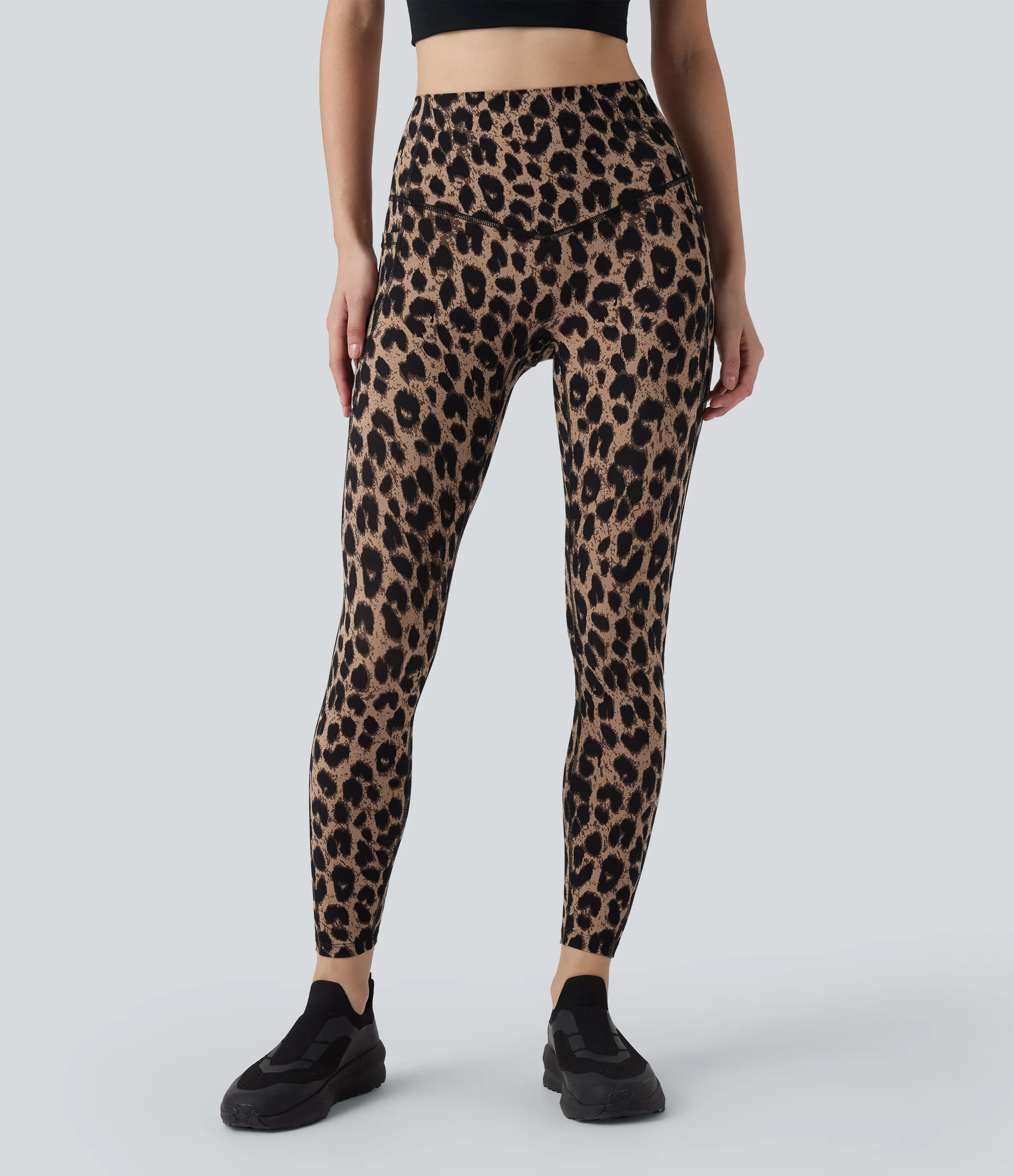 Halara Leggings de yoga Halara UltraSculpt™ con estampado de leopardo, cintura alta, control de abdomen y bolsillos - Toffee Leopard - XS(7/8) sold by Halara