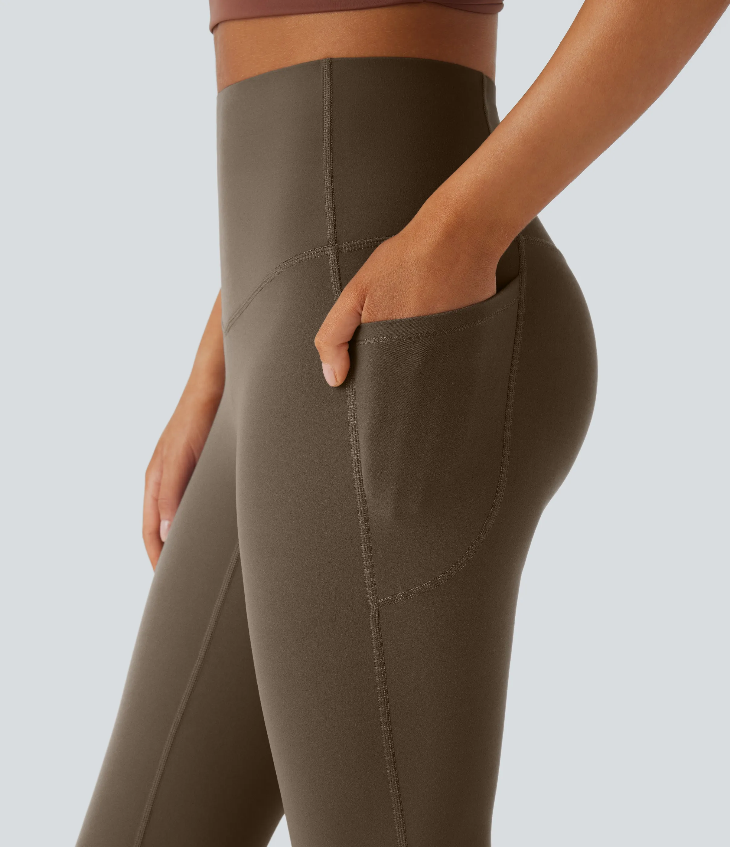 Halara Leggings SoCinched UltraSculpt yoga Bootcut tiro alto control abdomen bolsillo lateral moldeador - Thick Earthy Brown - L(tall) sold by Halara product image thumbnail 5