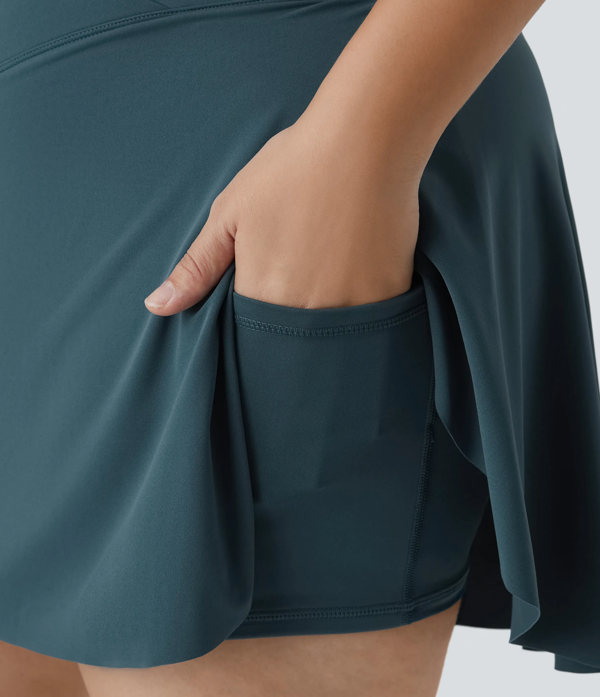 Halara Falda Softlyzero™ Airy tenis talla grande 2 en 1 tacto fresco bolsillo lateral cruzado Everyday-Lucid - Ink Green - 1X sold by Halara product image thumbnail 5