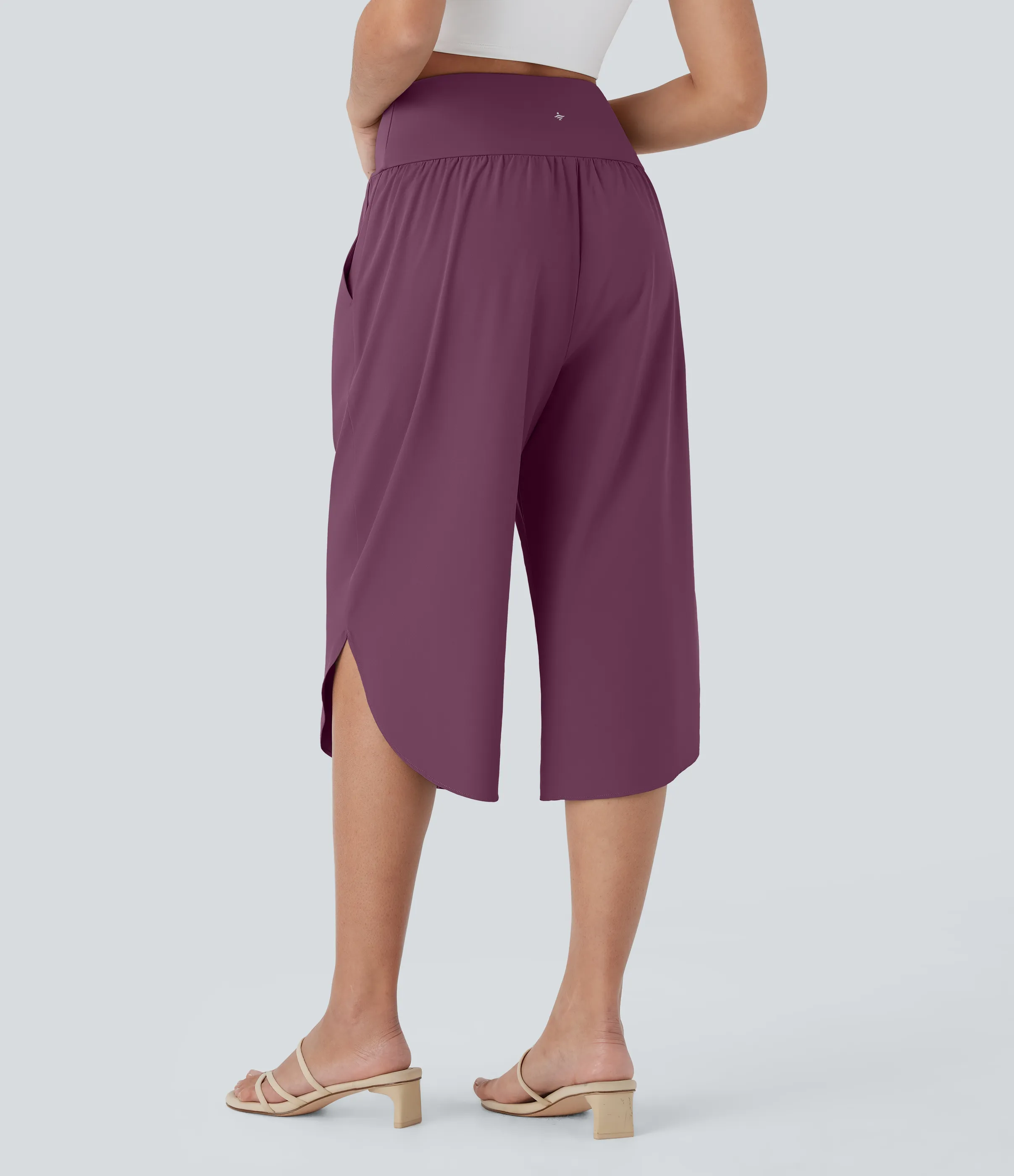 Halara Pantalón Breezeful™ capri resort tiro alto bolsillo lateral cruzado abertura secado rápido - Amaranth - XL(regular) sold by Halara product image thumbnail 3