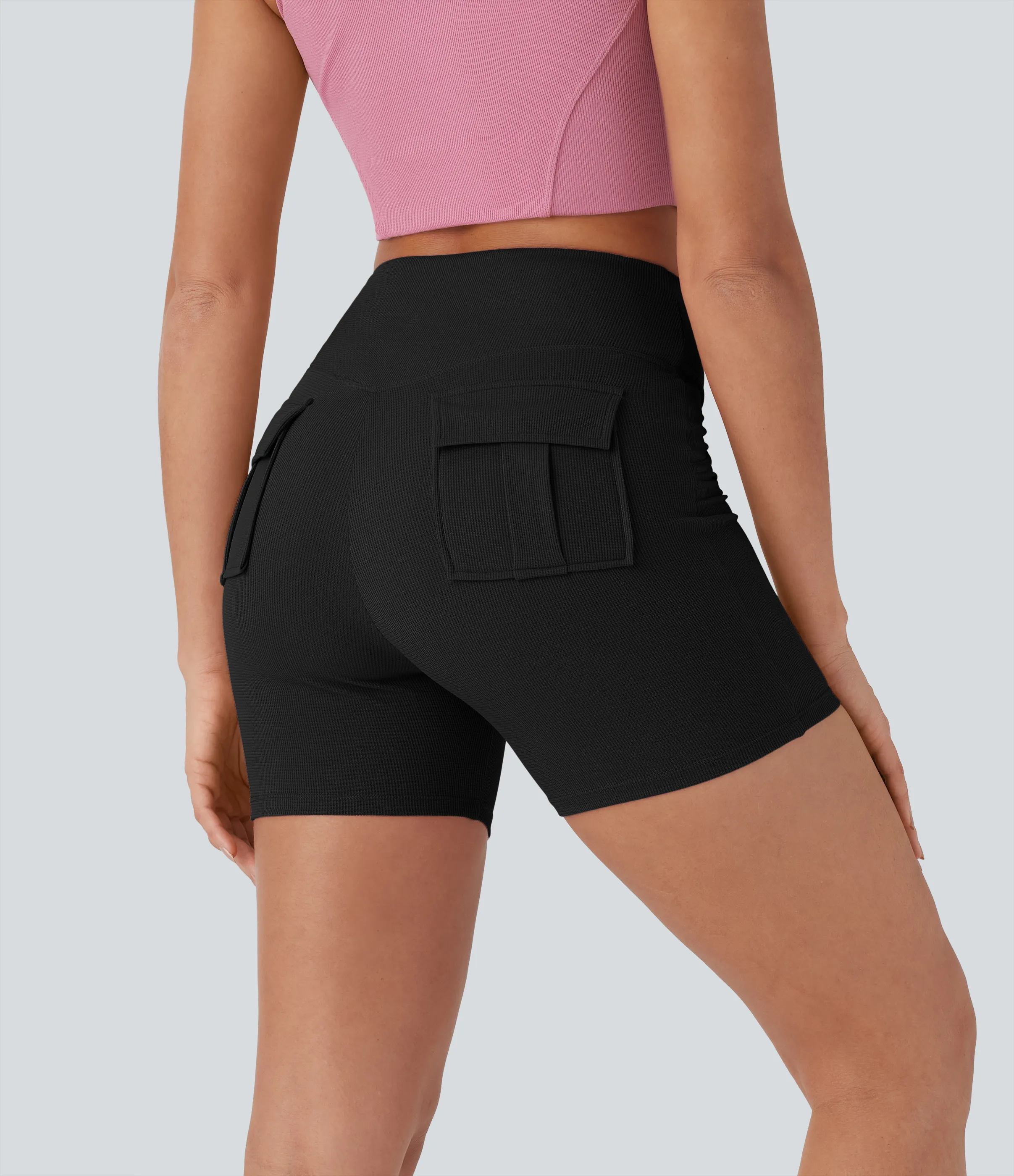 Halara Shorts de yoga tipo biker de tiro alto con cintura cruzada en tela gofre con bolsillos traseros en longitud 5cm - Black - L sold by Halara product image thumbnail 2