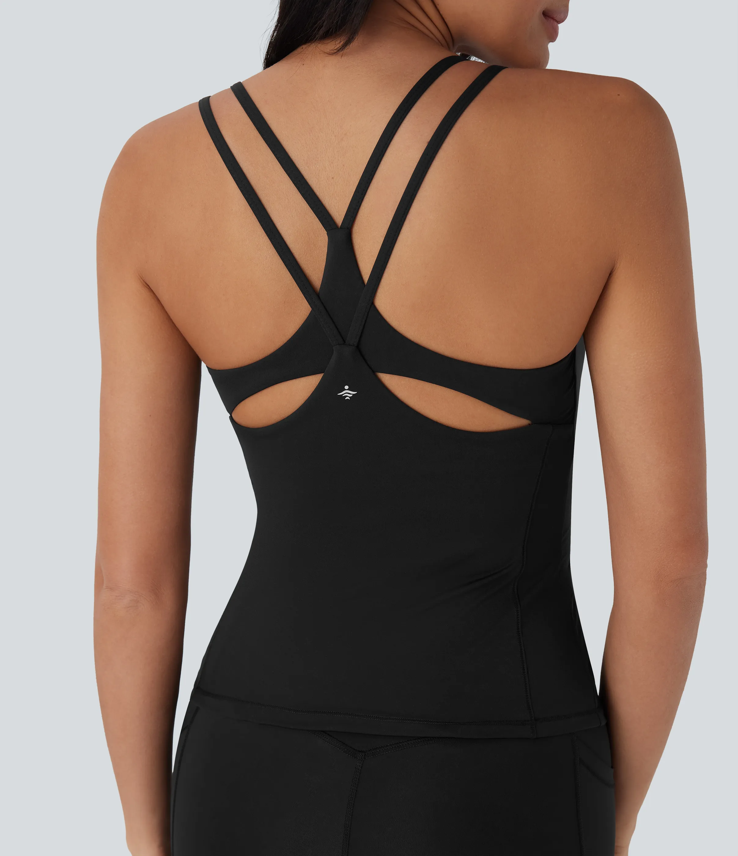 Halara Top de yoga Halara UltraSculpt™ con copas moldeadas, espalda descubierta y secado rápido - UPF 50+ - Black - XL sold by Halara product image thumbnail 5