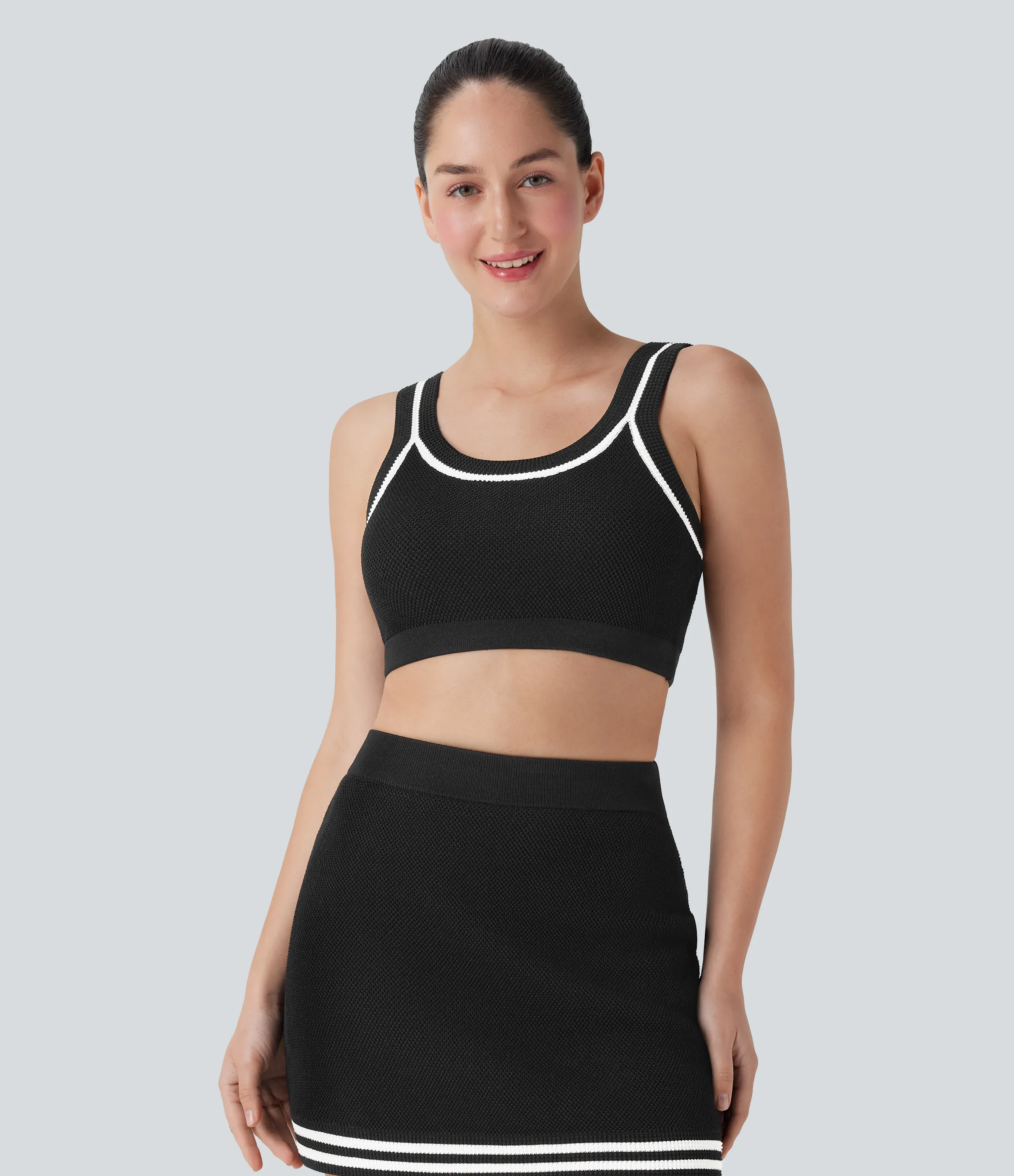 Halara Suéter casual corto de punto con bloques de color y espalda descubierta - Black - XL sold by Halara product image thumbnail 2