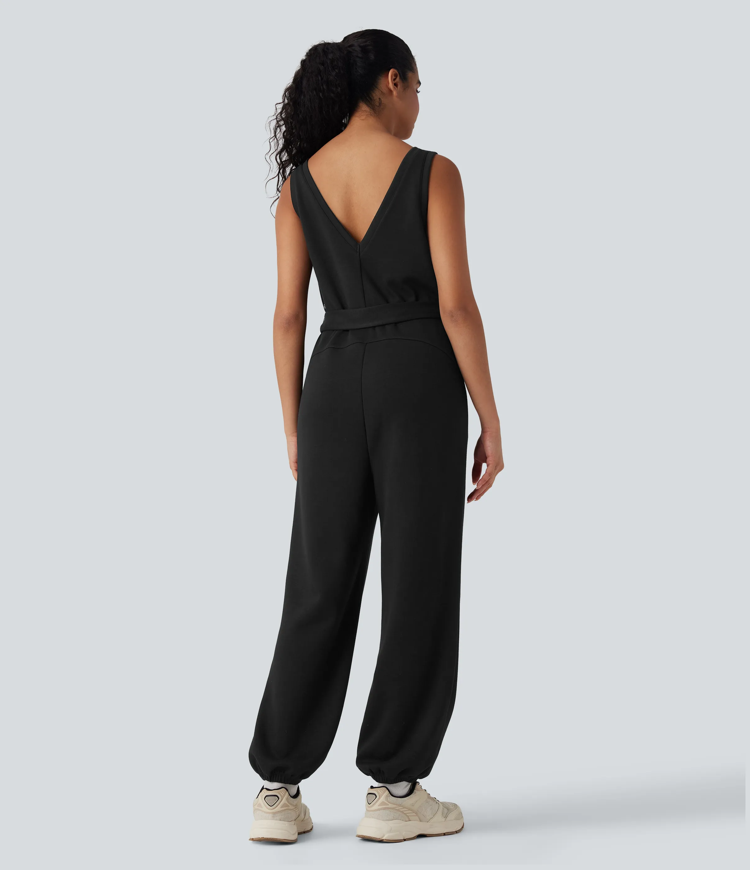 Halara Mono deportivo sin mangas con cuello en V y bolsillos con cinturón - Black - M(regular) sold by Halara product image thumbnail 3