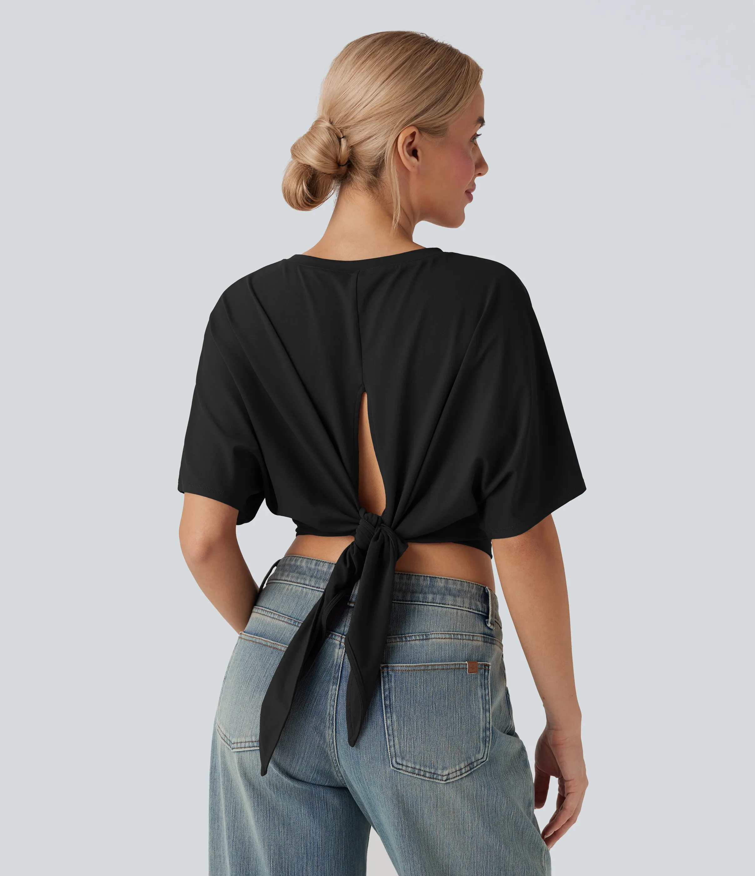 Halara Top casual de manga corta con cuello redondo y abertura con lazo en la espalda - Black - L sold by Halara product image thumbnail 2