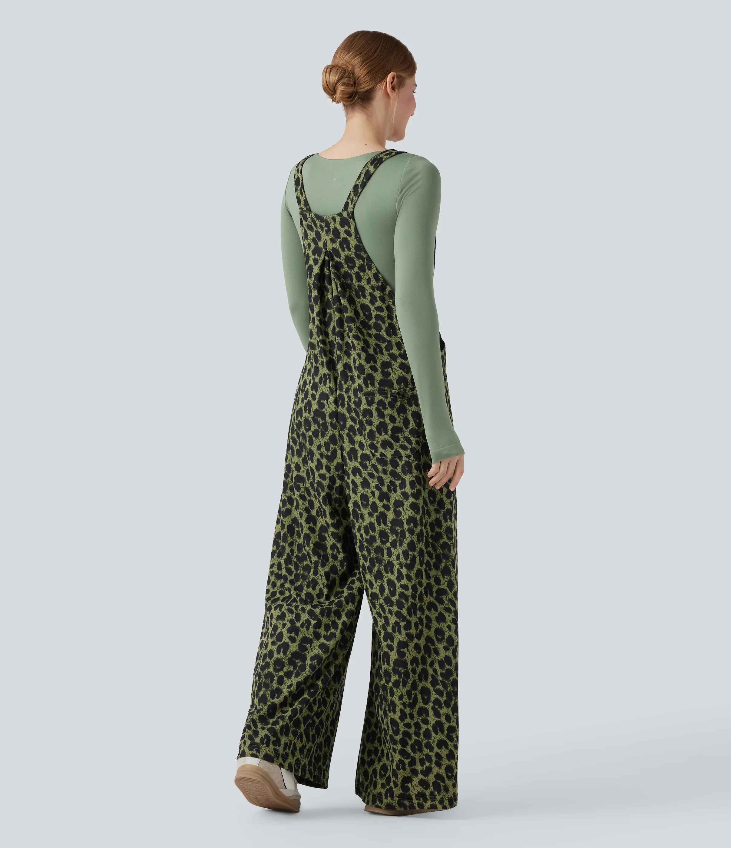 Halara Jumpsuit casual con estampado de leopardo y bolsillos - Olive Noir - XS(regular) sold by Halara product image thumbnail 3