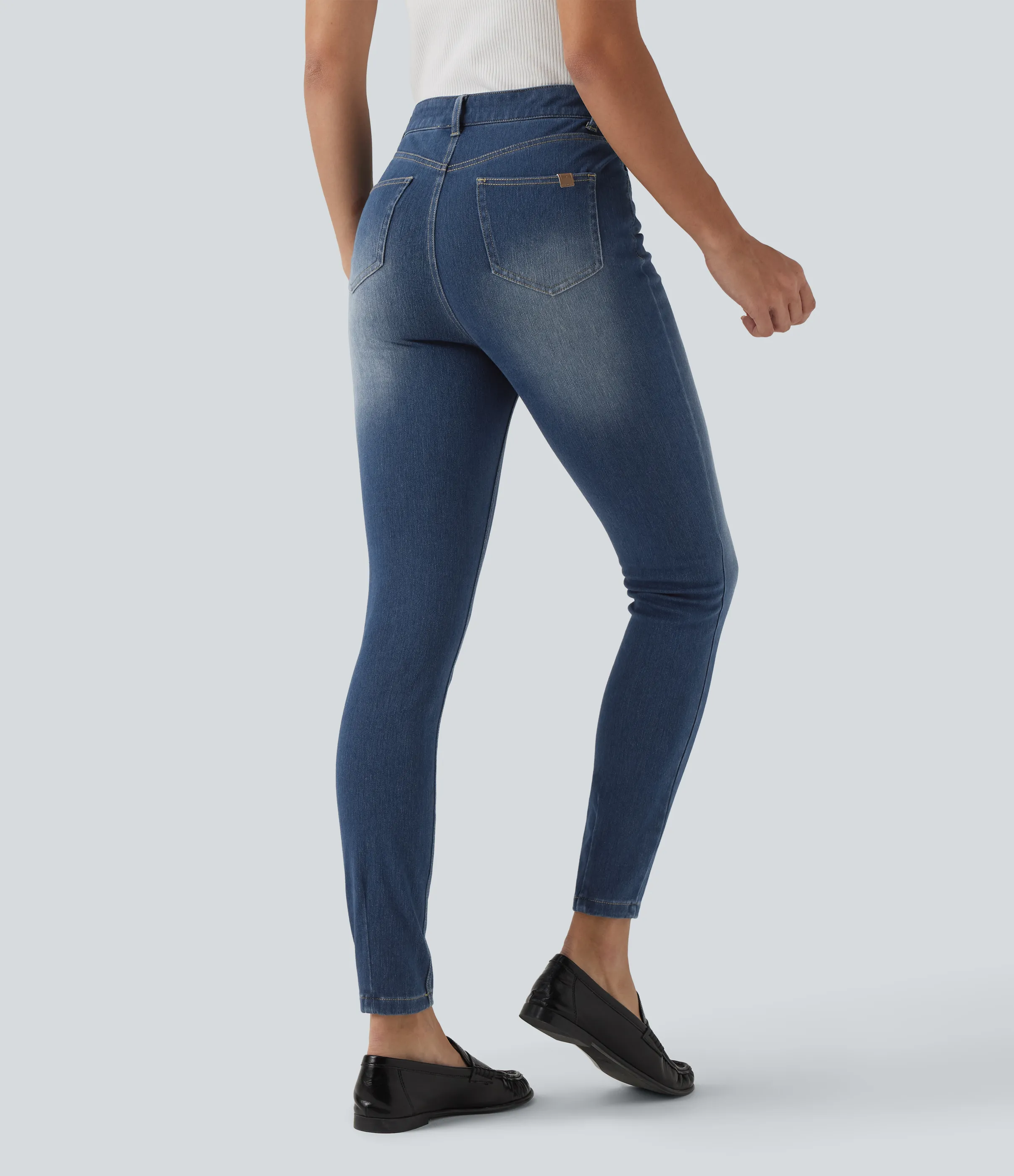 Halara Jeans ajustados casuales Halara Flex™ de tiro alto con bolsillos - Estate Blue Denim - S(regular) sold by Halara product image thumbnail 3