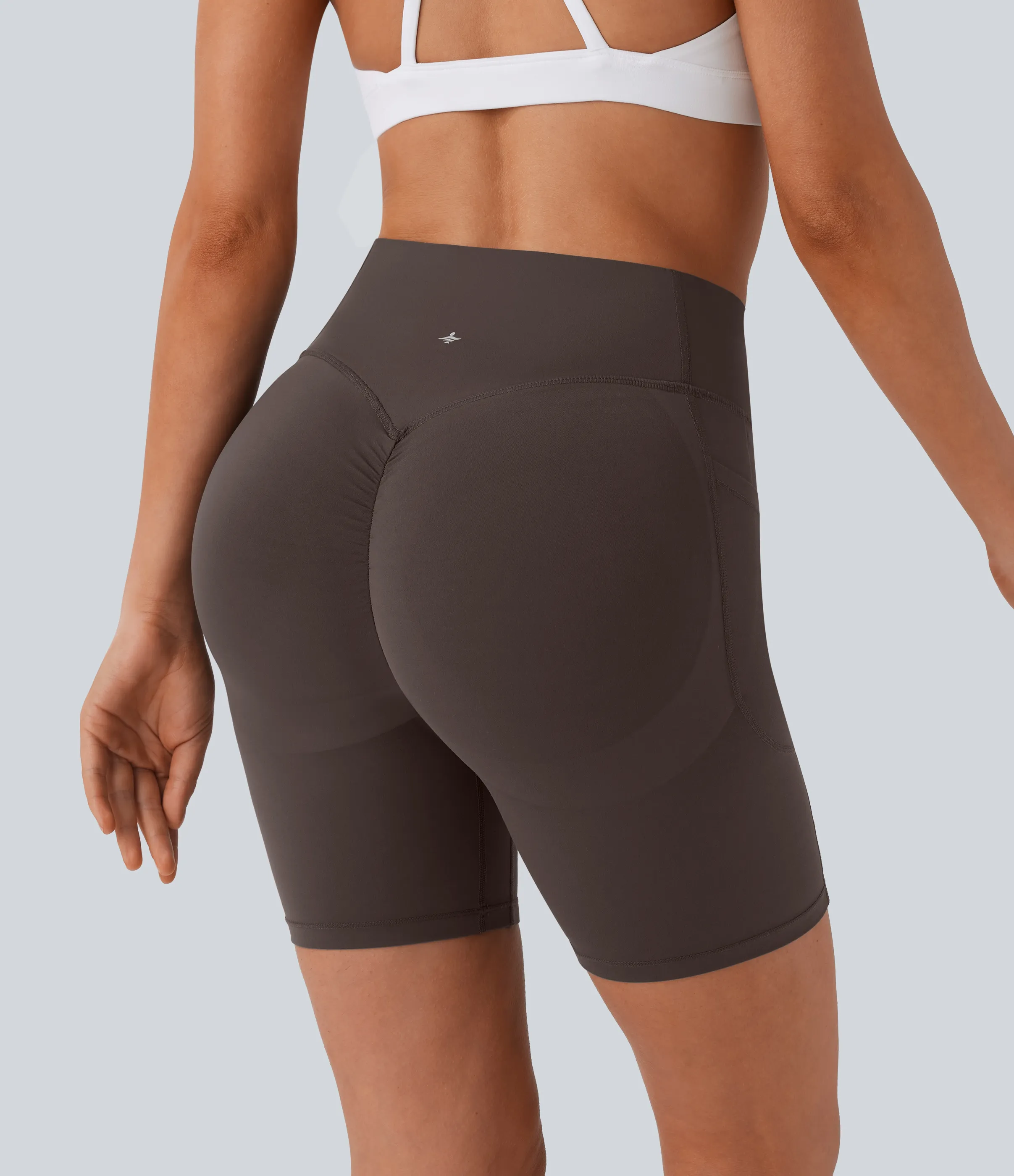 Halara Pantalón corto SoCinched UltraSculpt ciclista tiro alto realce glúteo bolsillo lateral entrenamiento 17.5cm - Hot Fudge - XS sold by Halara product image thumbnail 3
