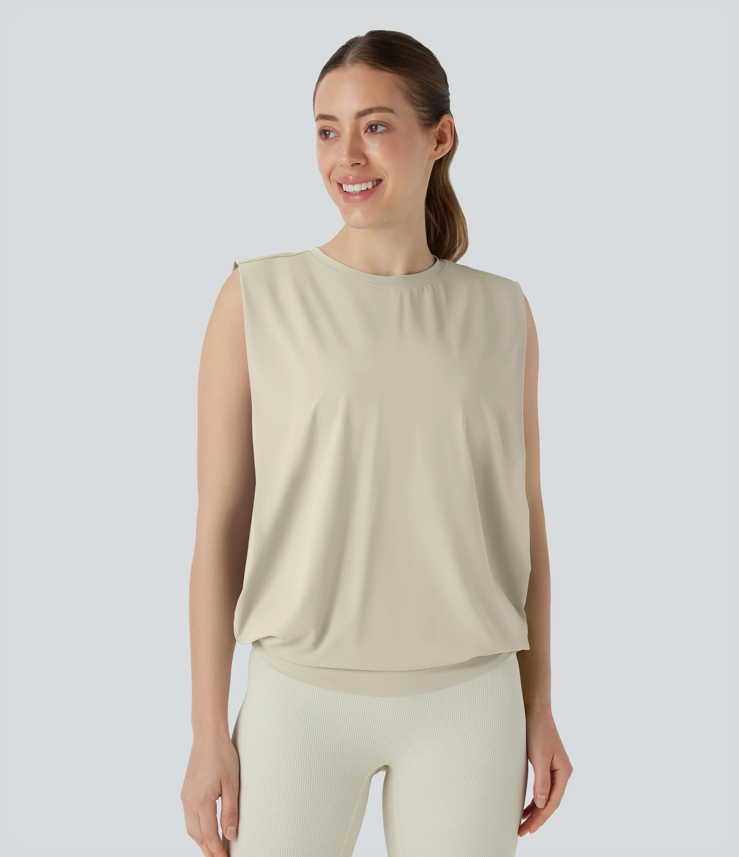 Halara Camiseta yoga cuello redondo fruncido tacto fresco - UPF 50+ - Almond Milk - S sold by Halara product image thumbnail 2