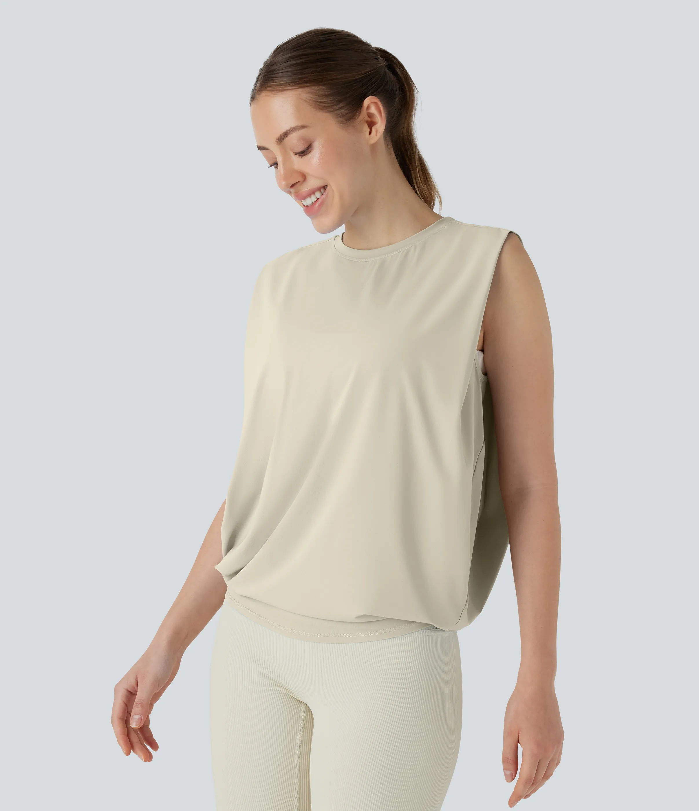 Halara Camiseta yoga cuello redondo fruncido tacto fresco - UPF 50+ - Almond Milk - S sold by Halara product image thumbnail 4