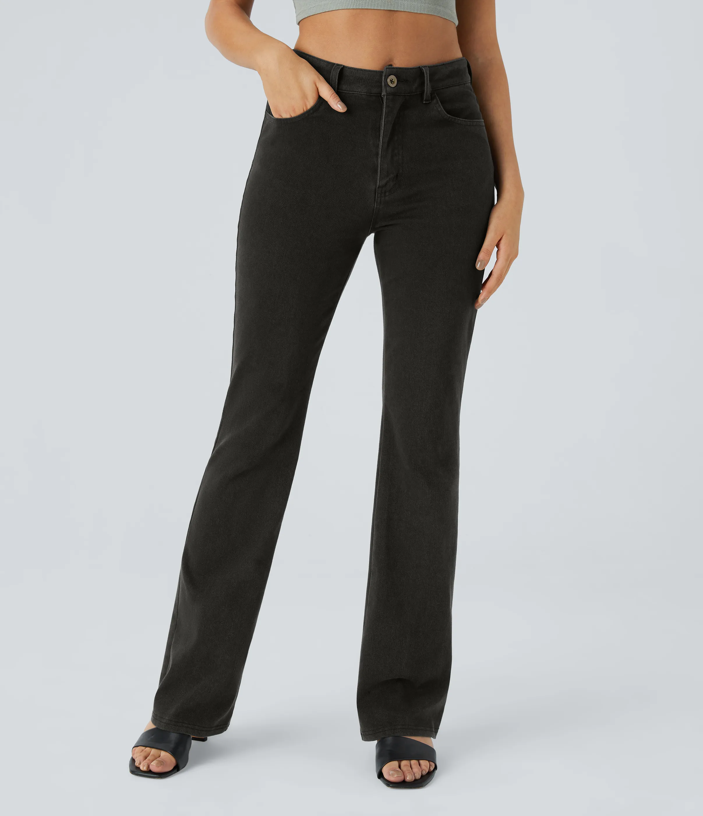 Halara Jeans Halara Flex™ Denim en corte de bota elásticos de tiro medio con botón y bolsillos - Hemp Rope Black Denim - M(regular) sold by Halara