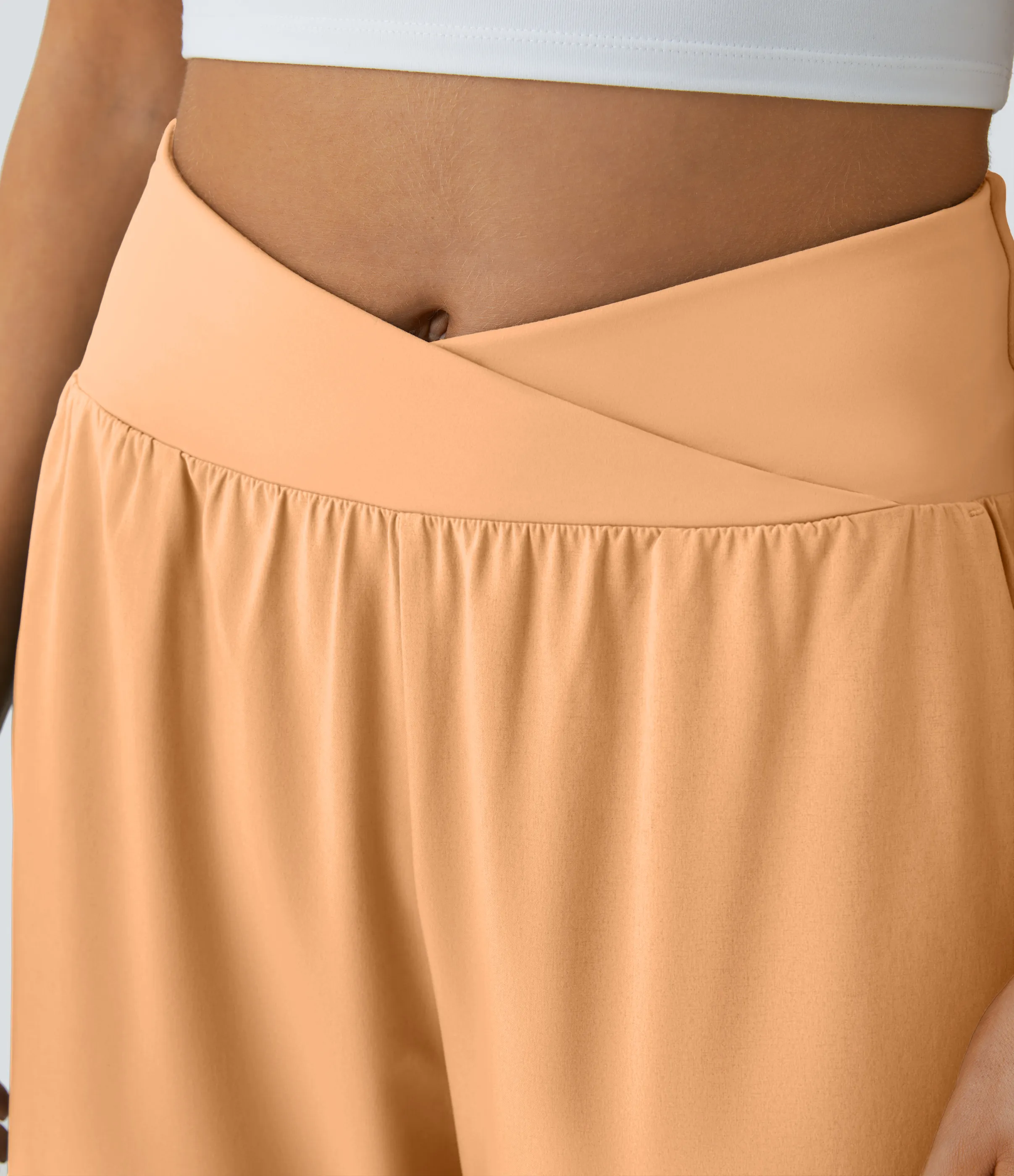 Halara Pantalón Breezeful™ Resort secado rápido abertura bolsillo lateral plisado cruzado tiro alto - Peach Orange - M(regular) sold by Halara product image thumbnail 5