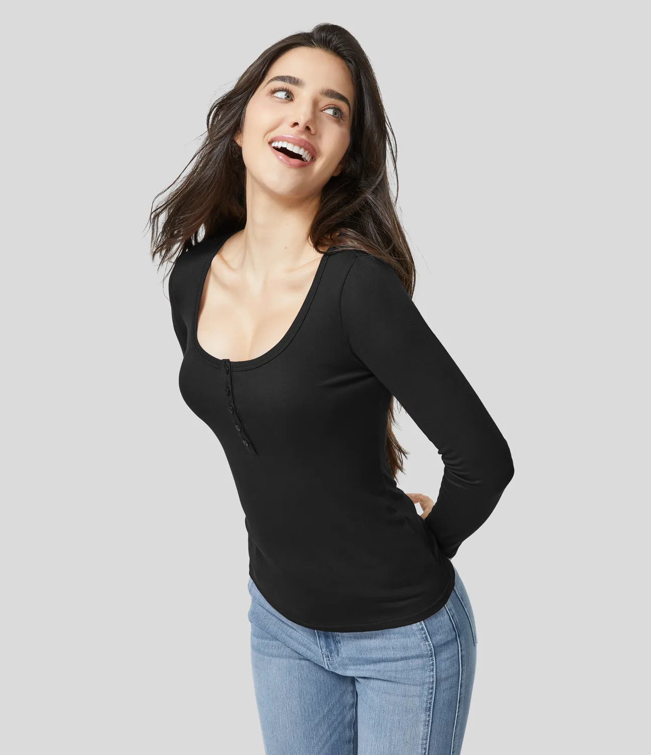 Halara Top ajustado manga larga cuello Henley acanalado - Black - XS sold by Halara product image thumbnail 4