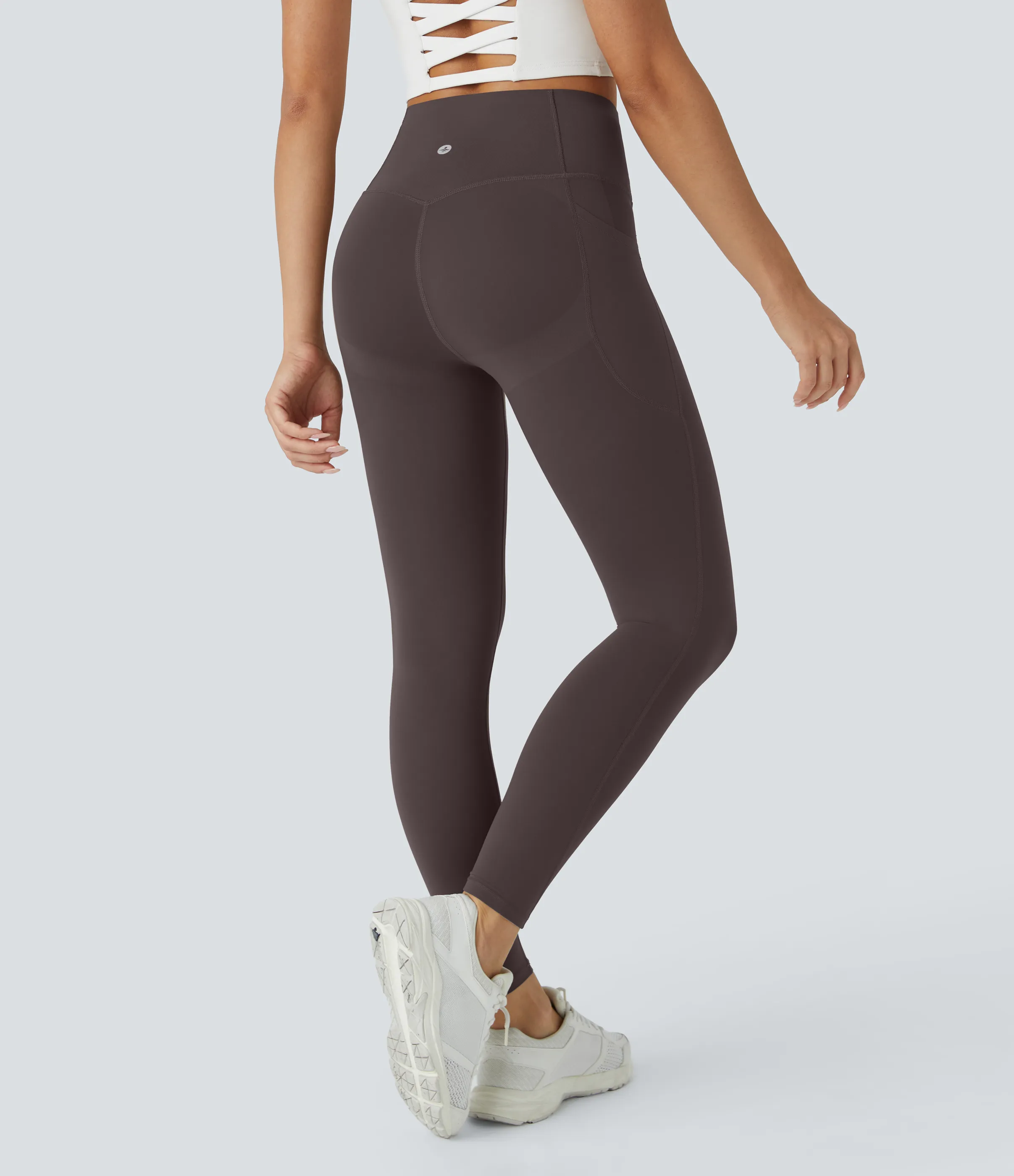 Halara Leggings SoCinched UltraSculpt tiro alto realce glúteos control abdomen bolsillo lateral moldeador - Hazelnut Black - L(full_length) sold by Halara product image thumbnail 5
