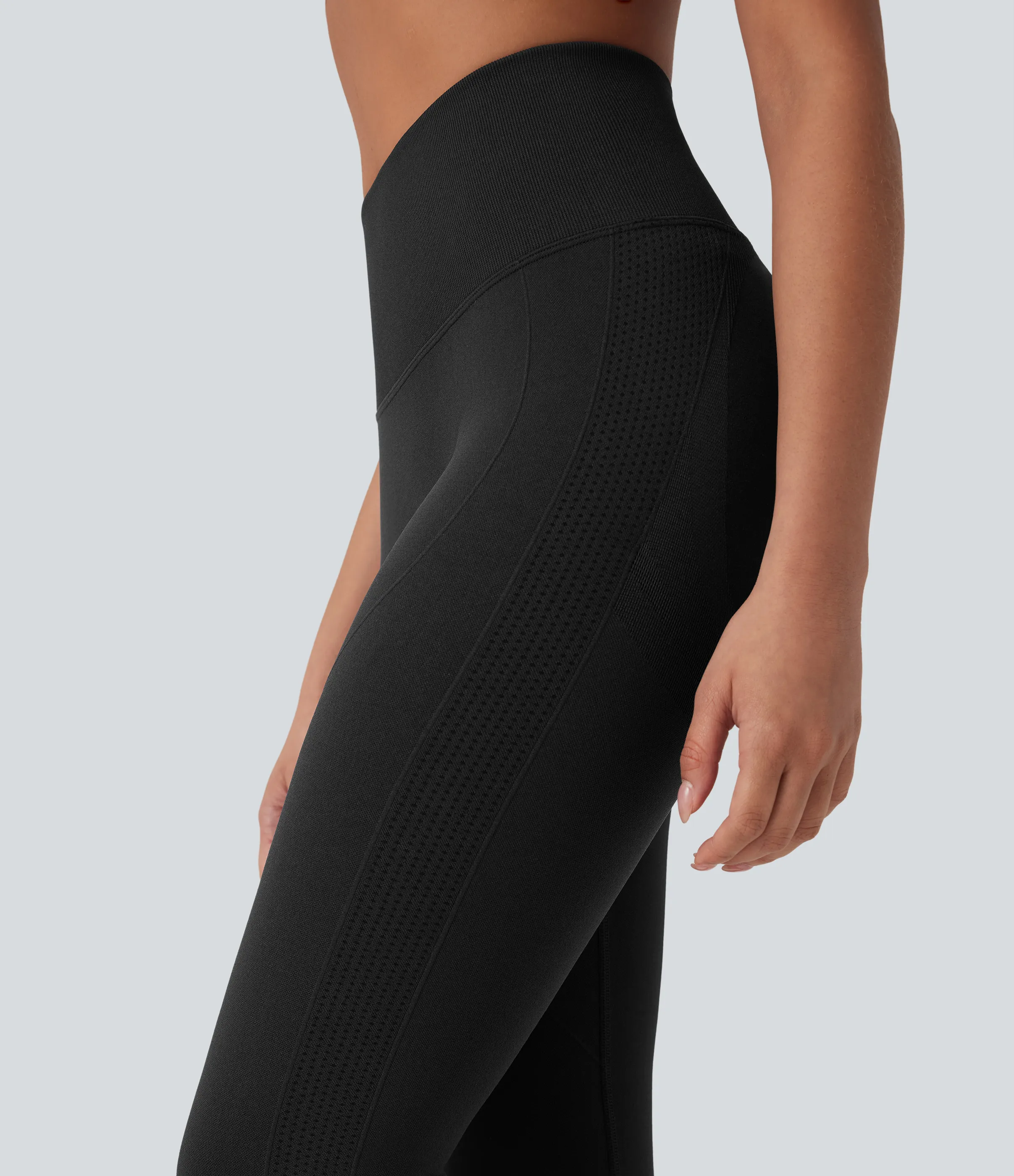 Halara Leggings yoga tiro alto control abdomen realce glúteo sin costura - Black - S(7/8) sold by Halara product image thumbnail 5