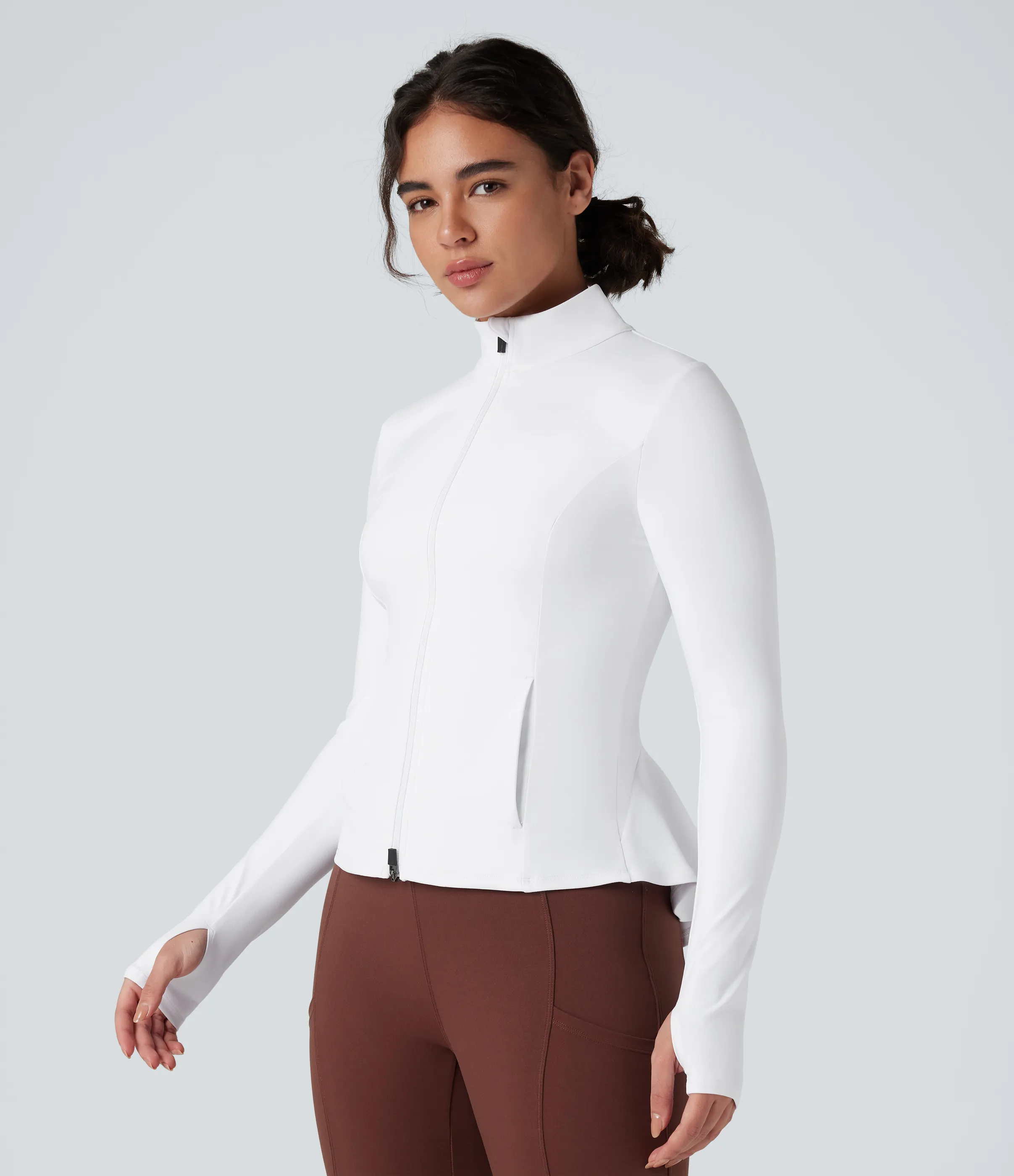 Halara Chaqueta ajustada con cuello alto, cremallera, abertura para el pulgar, dobladillo con volantes y bolsillos - White - L sold by Halara product image thumbnail 3