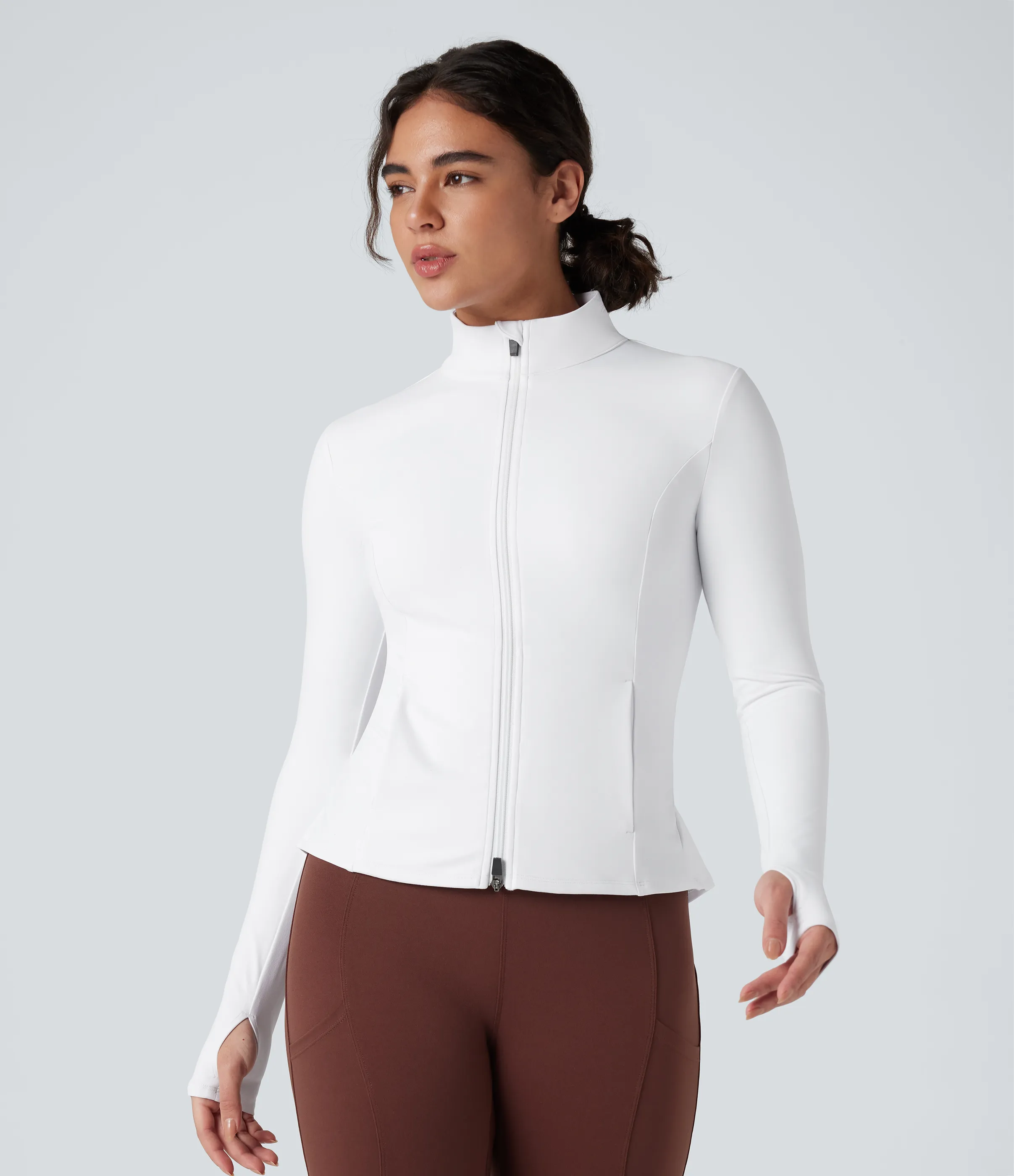 Halara Chaqueta ajustada con cuello alto, cremallera, abertura para el pulgar, dobladillo con volantes y bolsillos - White - L sold by Halara product image thumbnail 4