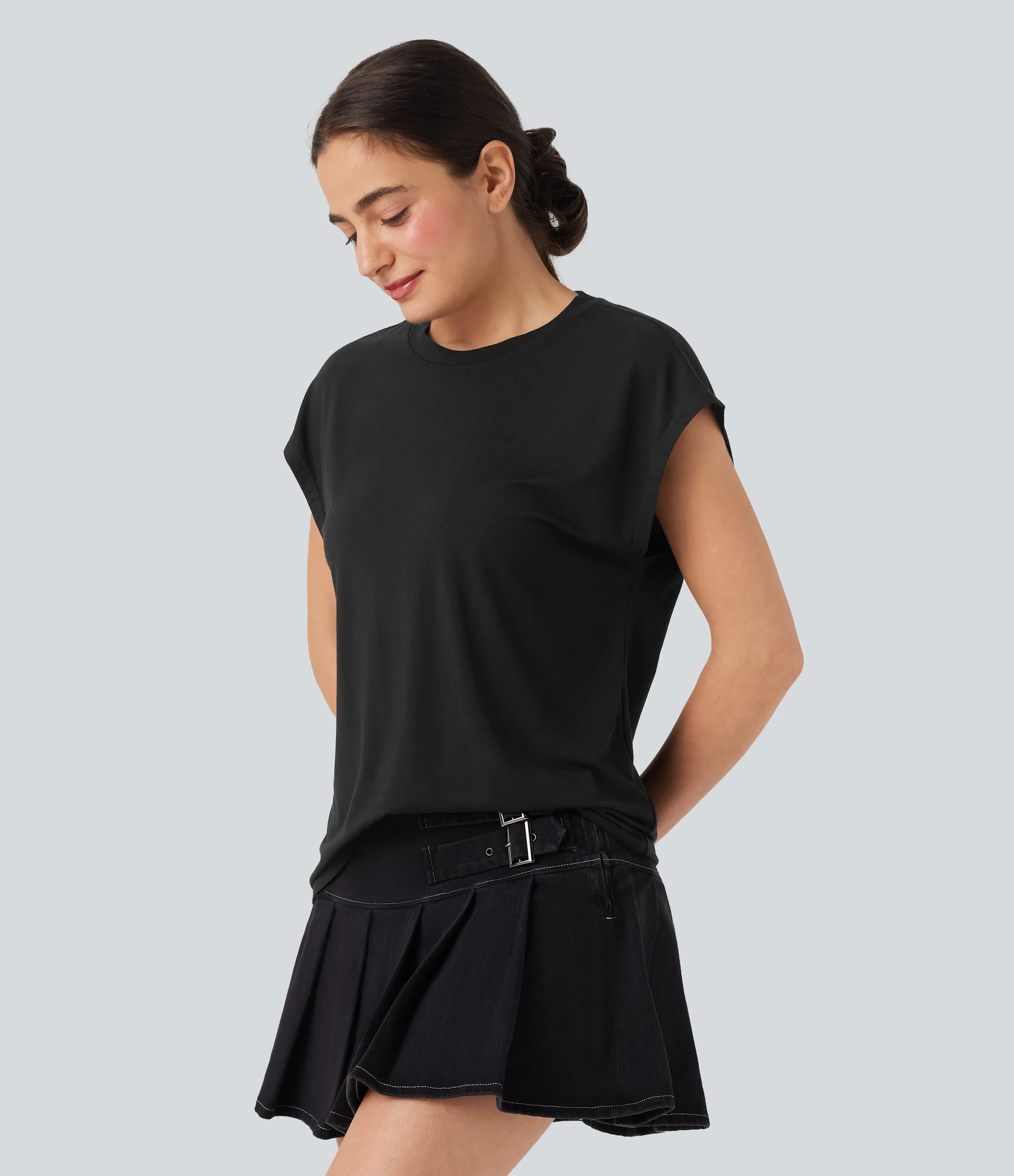 Halara Top casual con cuello redondo con manga corta - Black - L sold by Halara product image thumbnail 4