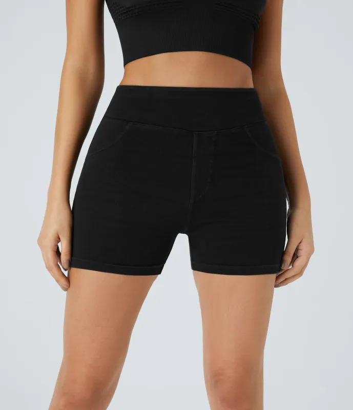 Halara Pantalón corto Halara Flex™ Denim mezclilla elástico bolsillo lateral trasero tiro alto 7.5cm - Black Denim - XL sold by Halara