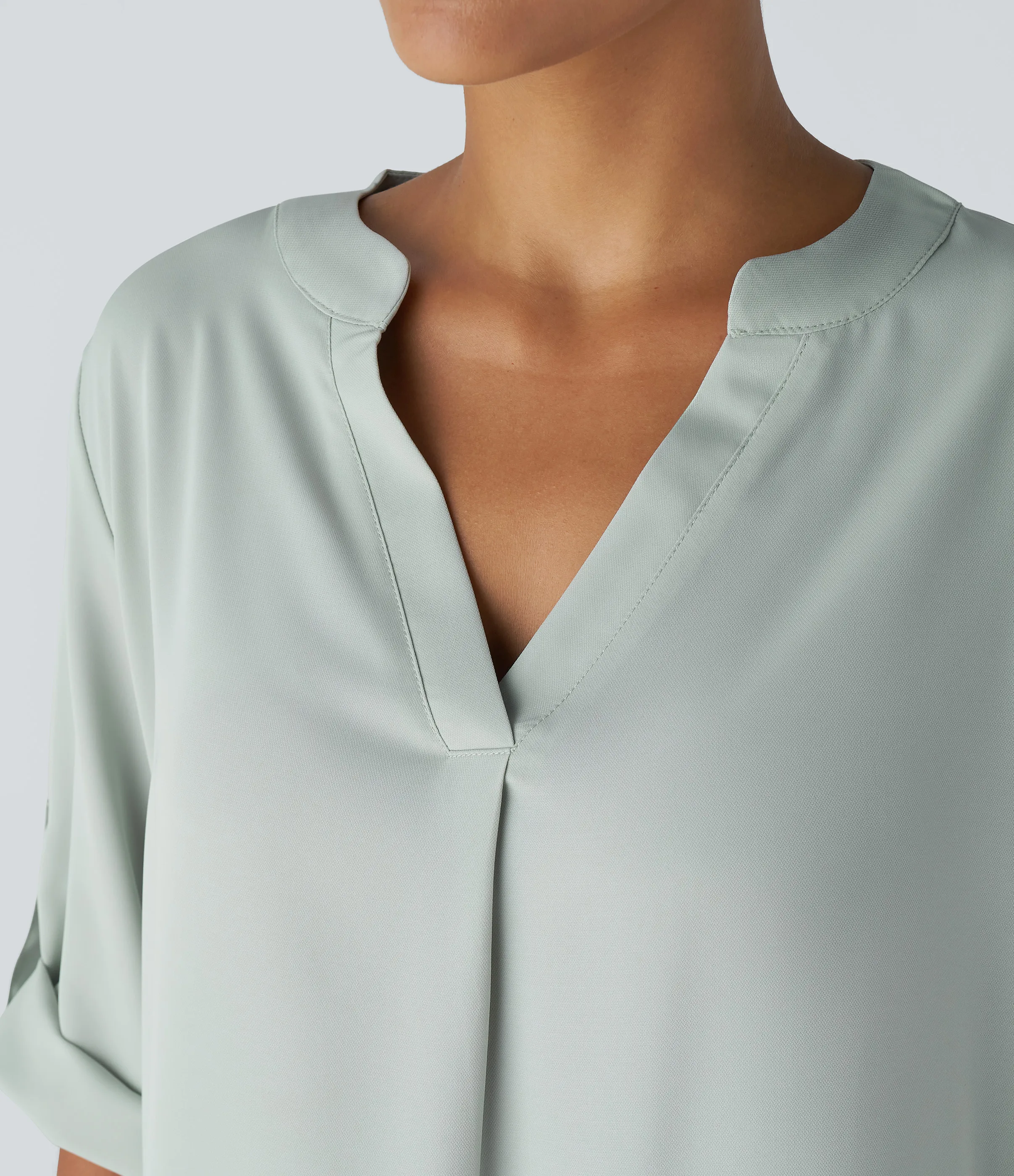 Halara Camisa oficina dobladillo curvado manga tres cuartos botón cuello V - Silt Green - XS sold by Halara product image thumbnail 5