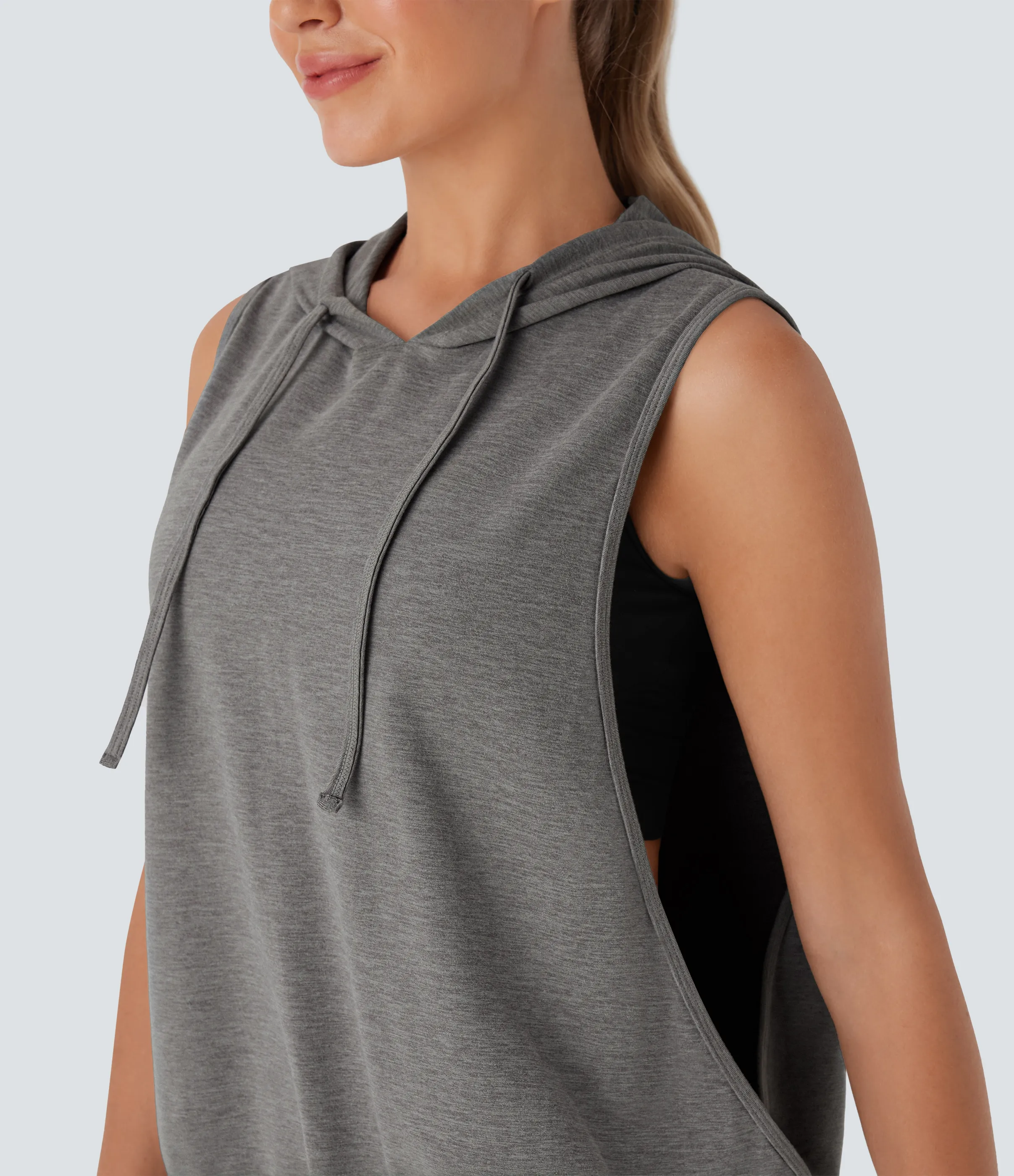 Halara Camiseta de entrenamiento tipo sudadera sin mangas con capucha y cordón ajustable - Mottled Earth Gray - L(Long) sold by Halara product image thumbnail 5