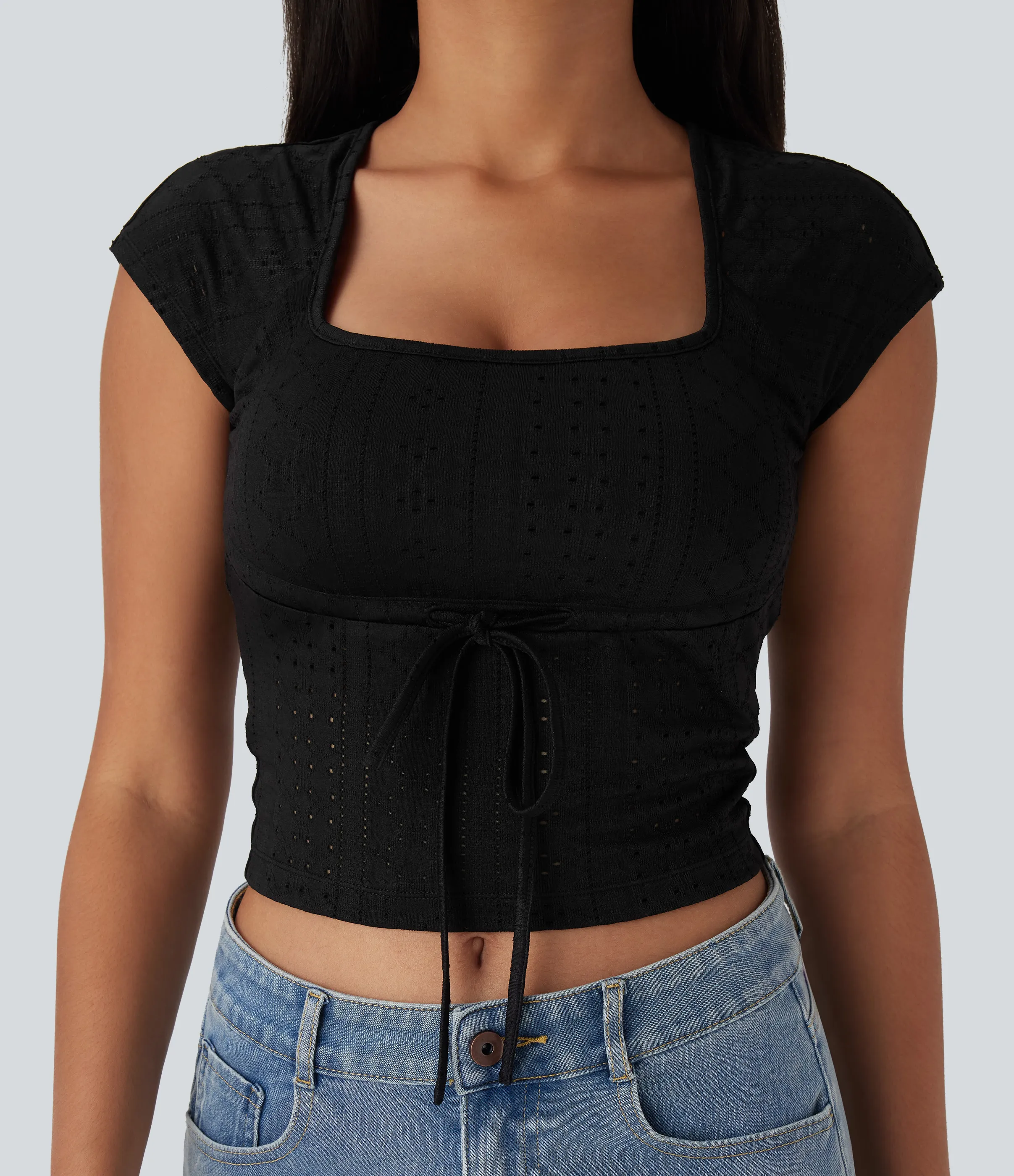 Halara Top casual ajustado con cuello cuadrado, cordón ajustable y bordado con ojales - Black - S sold by Halara product image thumbnail 5