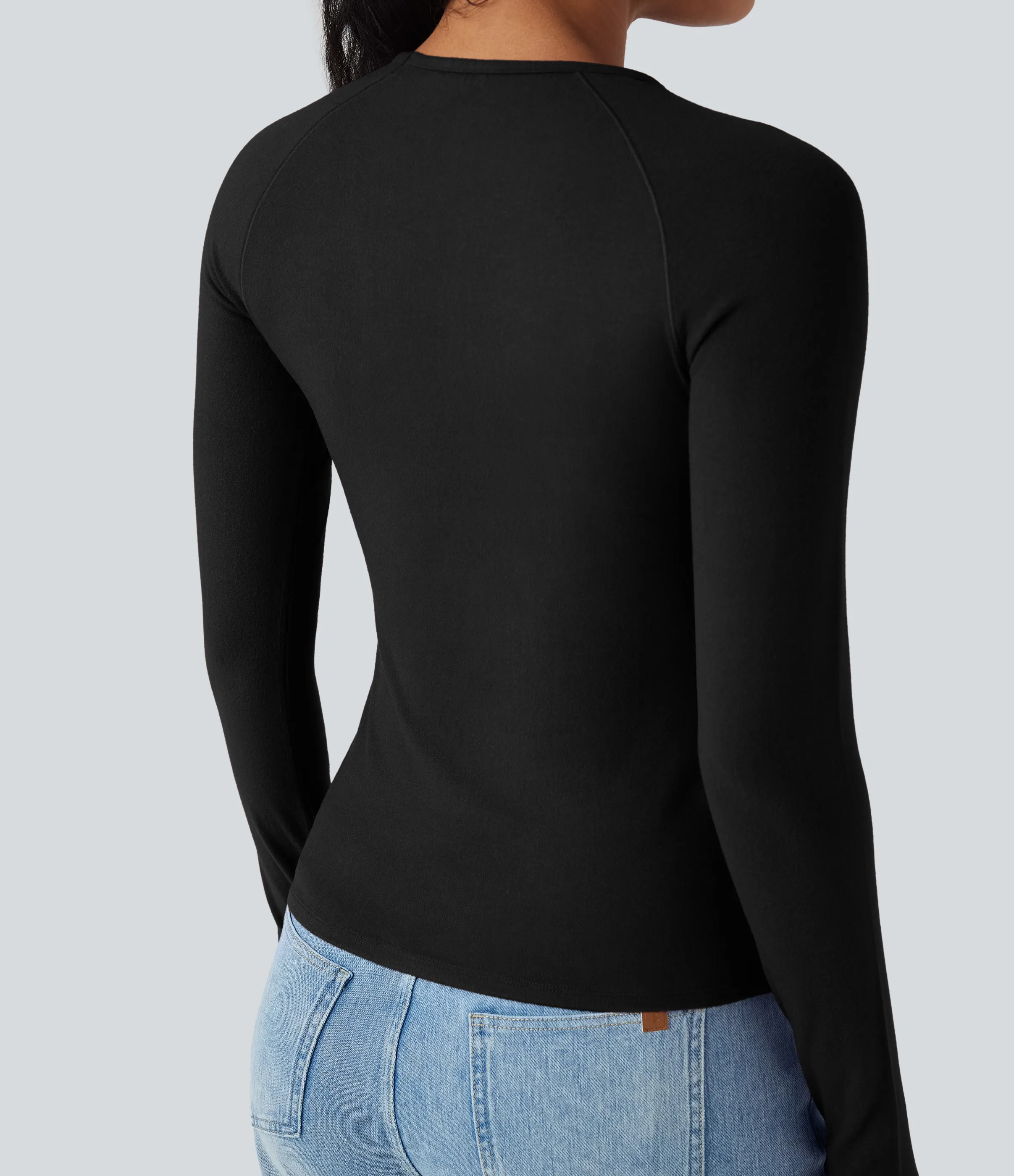 Halara Top casual ajustado de cuello redondo y manga larga con agujeros para los pulgares - Black - XS sold by Halara product image thumbnail 5