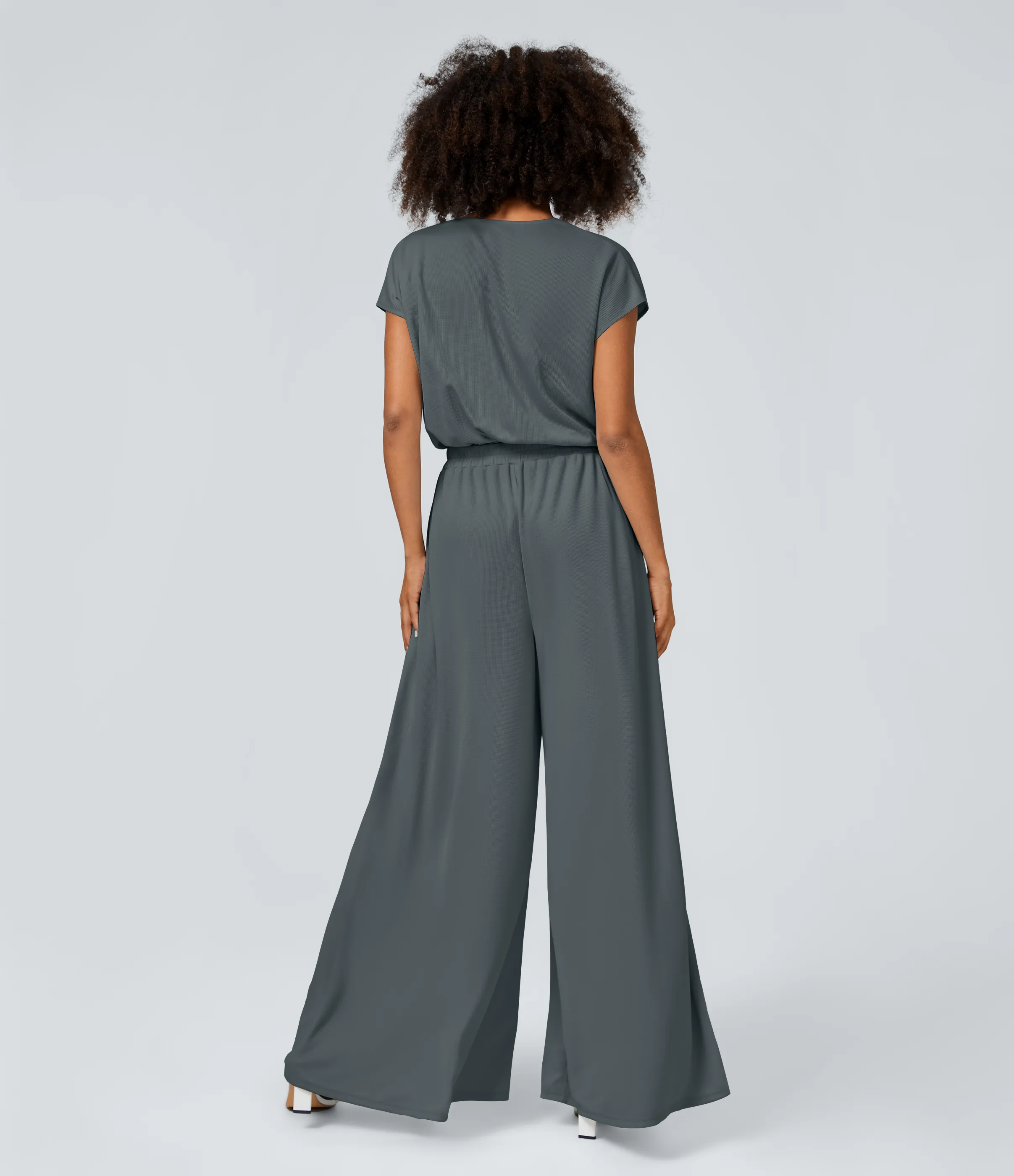 Halara Mono cuello V manga corta bolsillo lateral plisado pierna ancha - Hurricane Grey - M(petite) sold by Halara product image thumbnail 3