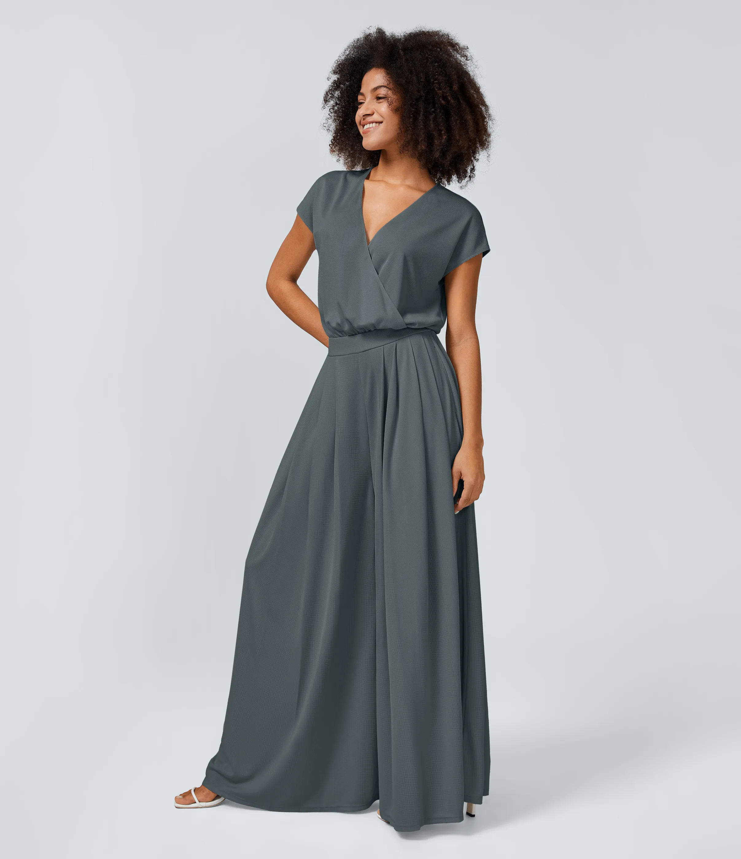 Halara Mono cuello V manga corta bolsillo lateral plisado pierna ancha - Hurricane Grey - M(petite) sold by Halara product image thumbnail 4