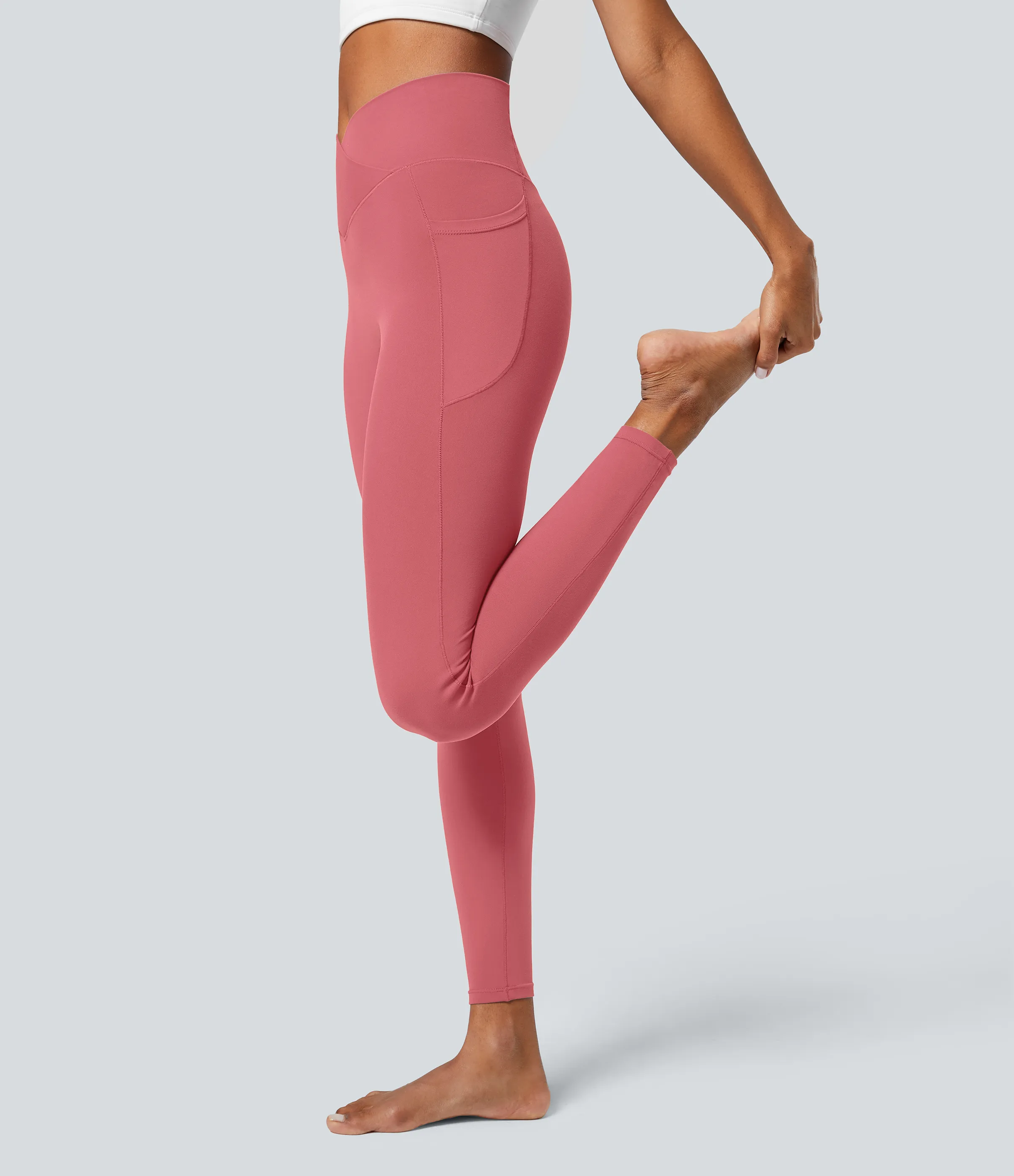 Halara Leggings Softlyzero™ liso bolsillo cruzado - Begonia Rouge - XL(7/8) sold by Halara product image thumbnail 4