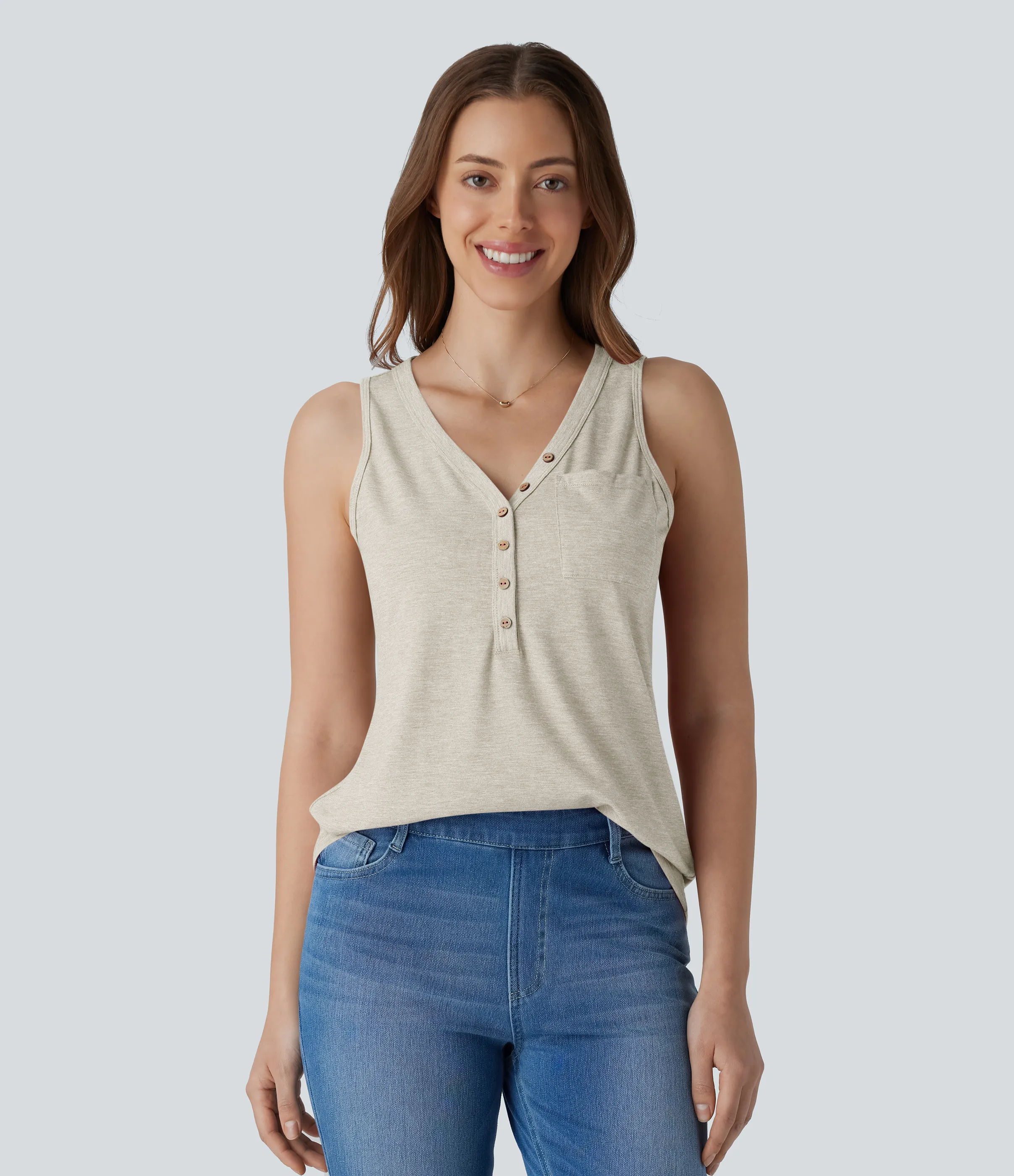 Halara Blusa sin mangas cuello V botón decorativo - Soft Rice White - L sold by Halara
