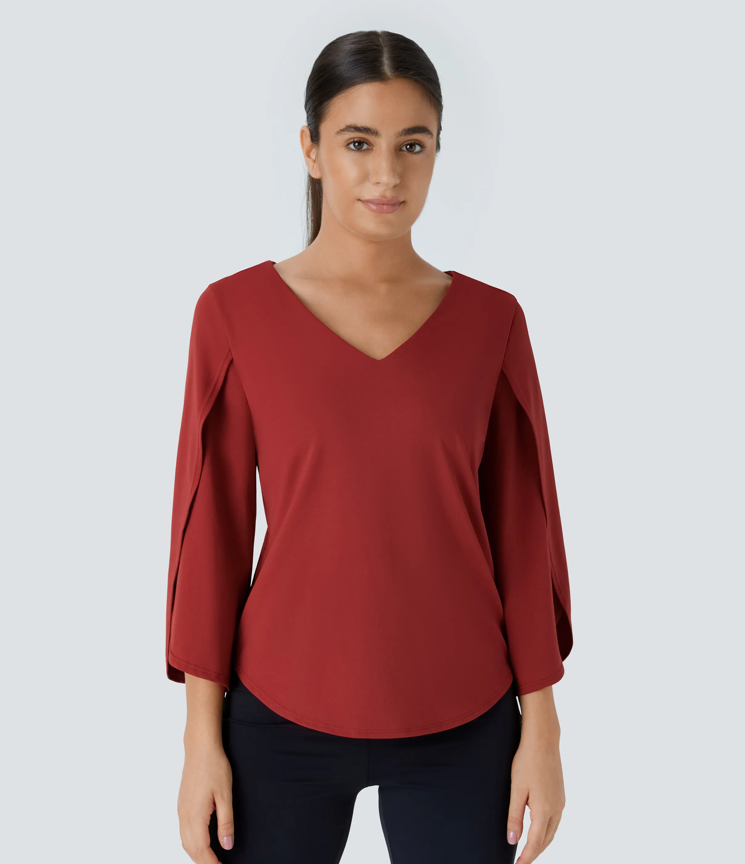 Halara Top oficina dobladillo curvado manga 3/4 cuello V - Emboldened - XS sold by Halara