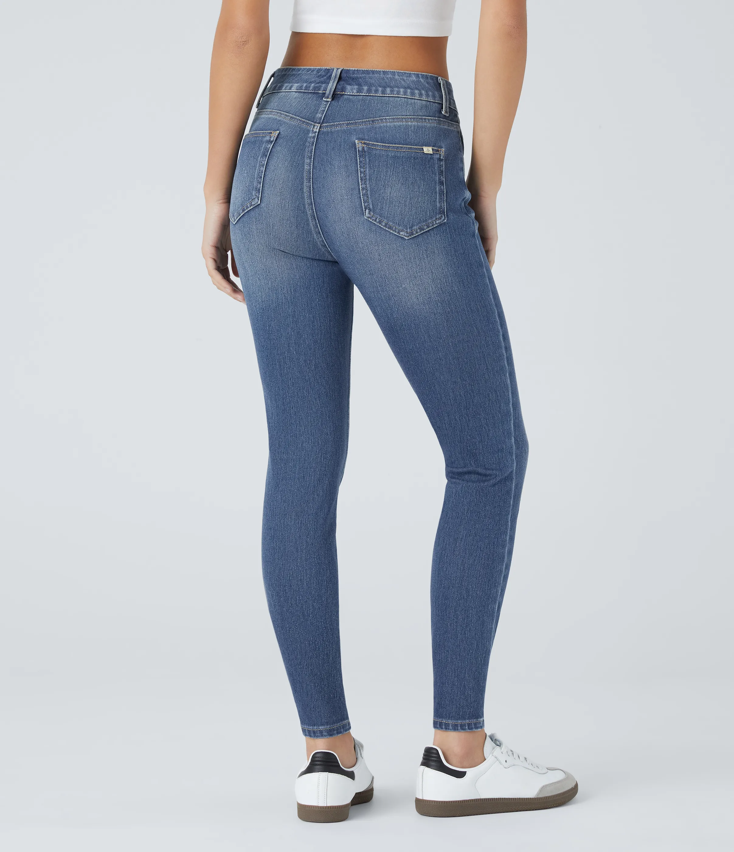 Halara Jeans Halara Flex™ Denim ajustado elástico múltiple bolsillo tiro medio - Cedar Blue Denim - XS(regular) sold by Halara product image thumbnail 3