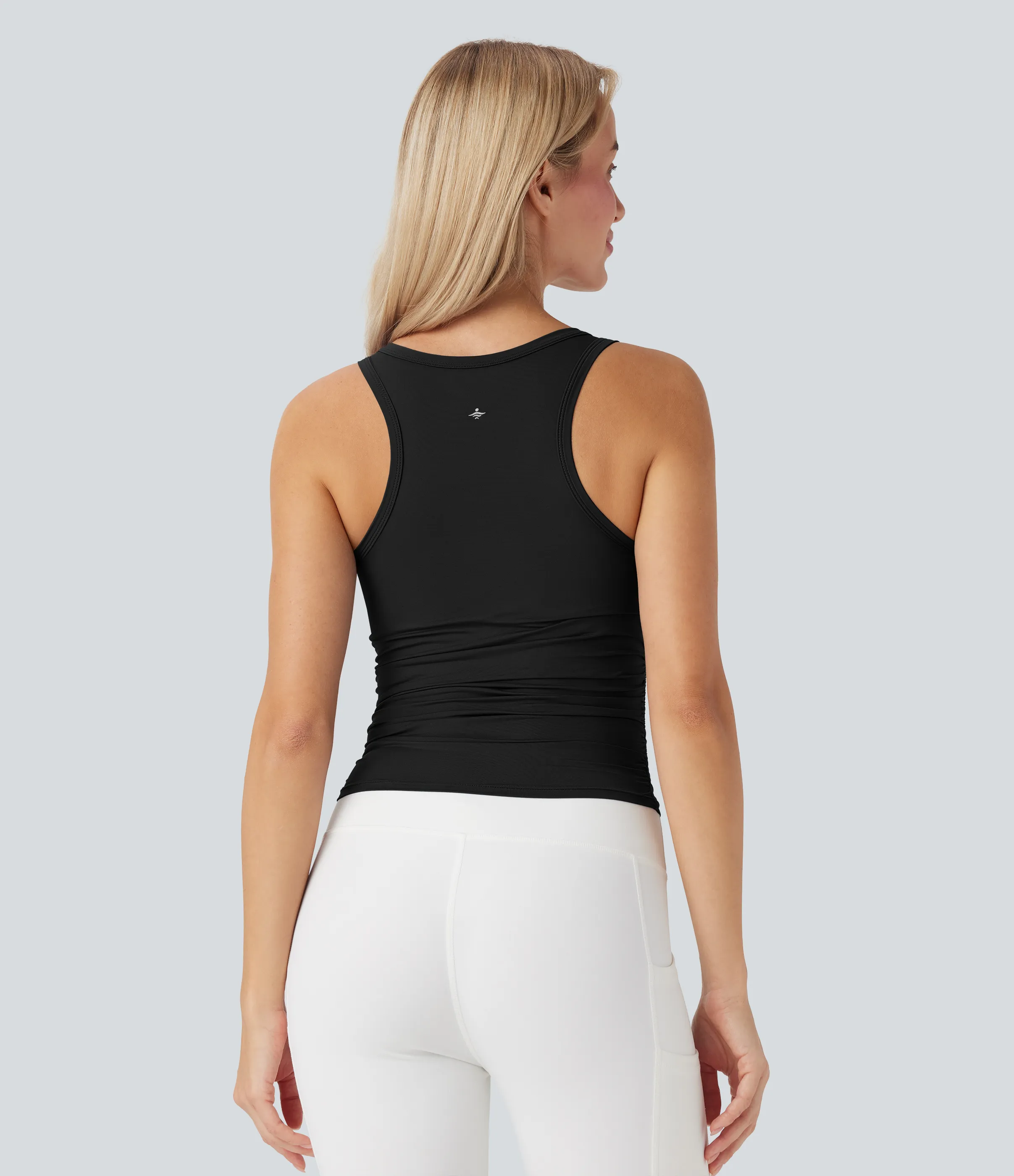 Halara Top de yoga de tacto fresco con cuello redondo espalda cruzada, fruncido y sujetador incorporado - Black - S sold by Halara product image thumbnail 3