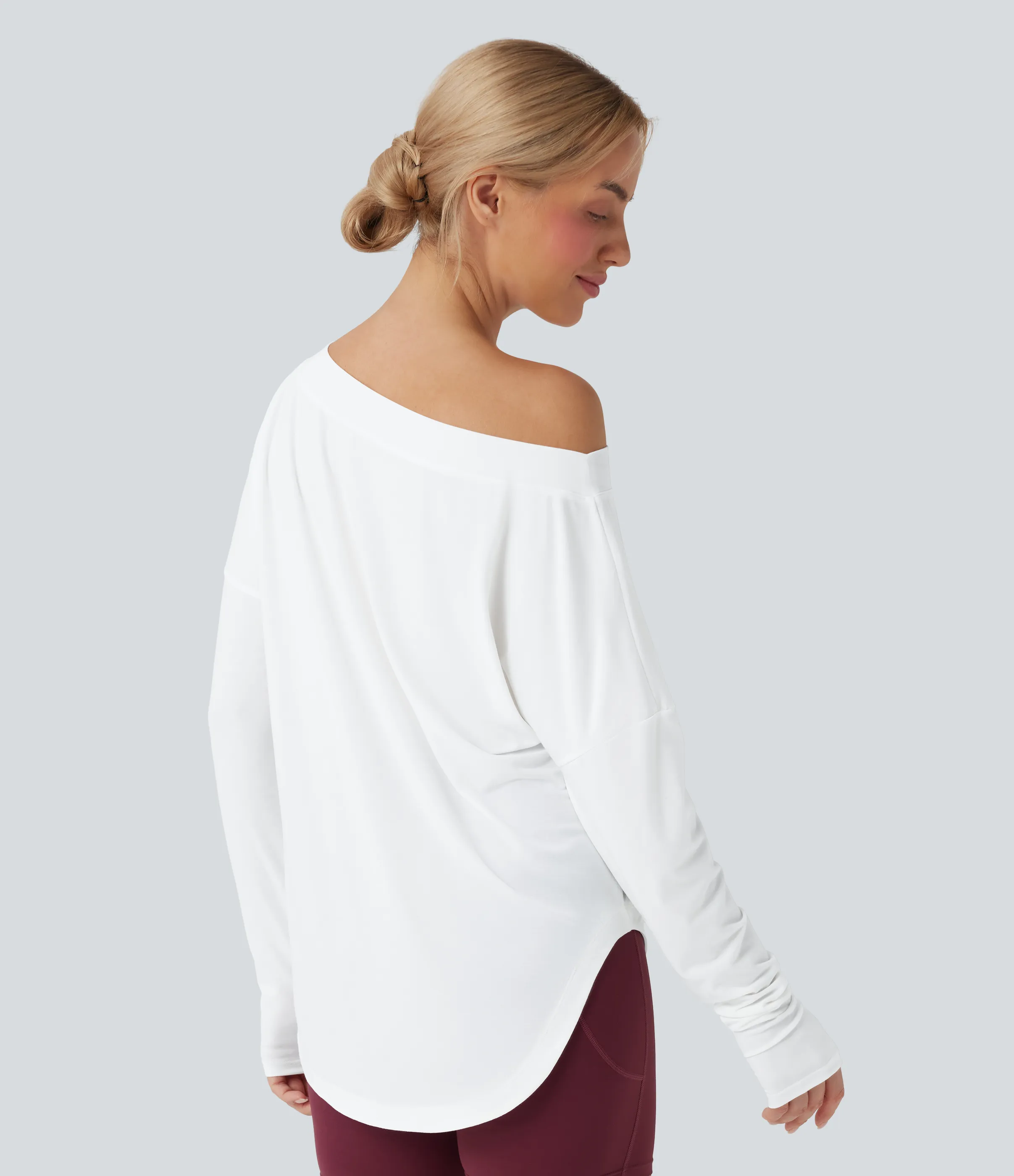 Halara Top deportivo de yoga de secado rápido de manga larga con hombro asimétrico, dobladillo curvo y abertura para el pulgar - White - L sold by Halara product image thumbnail 3