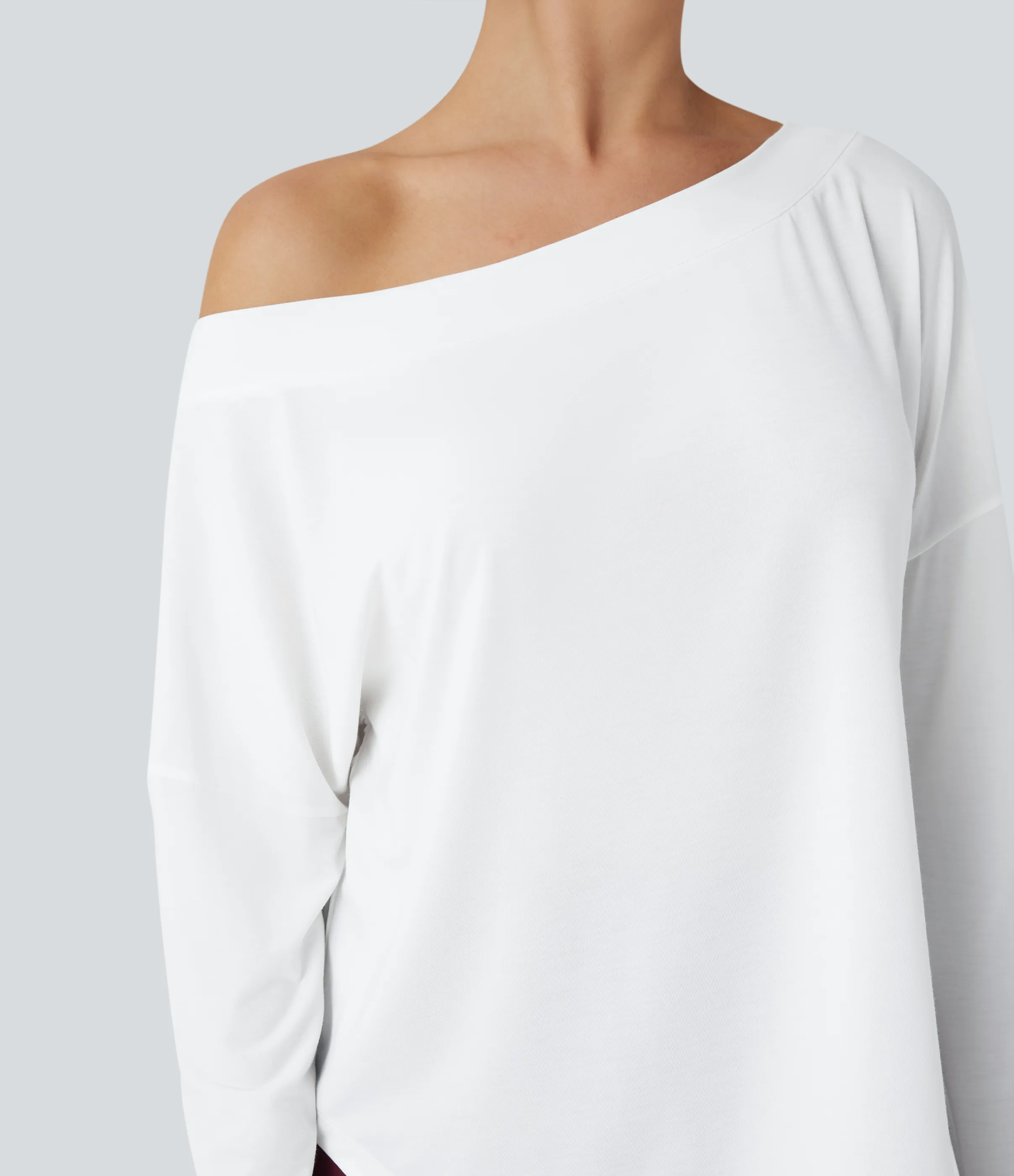 Halara Top deportivo de yoga de secado rápido de manga larga con hombro asimétrico, dobladillo curvo y abertura para el pulgar - White - L sold by Halara product image thumbnail 5