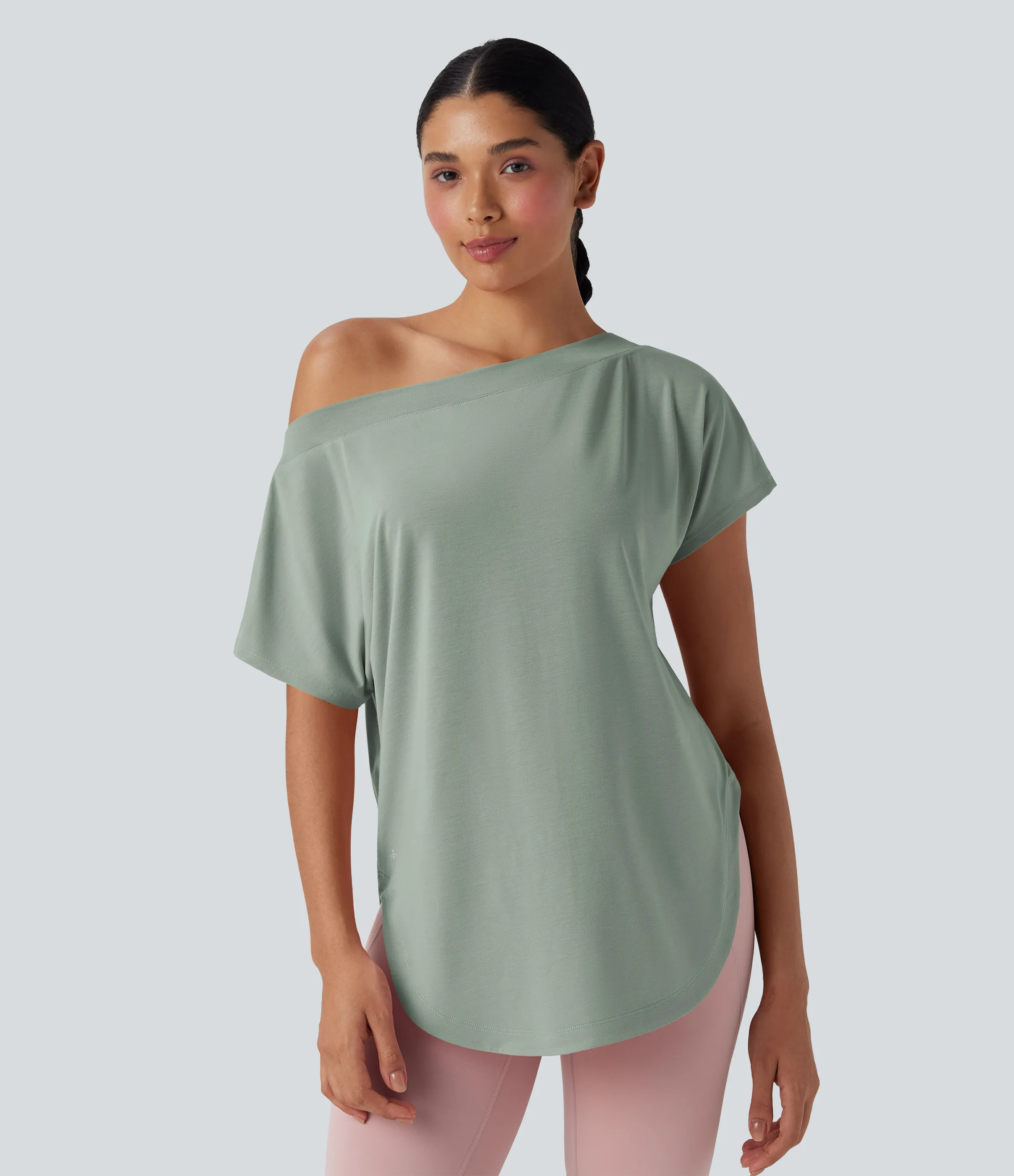 Halara Top deportivo de yoga de manga corta con secado rápido y hombro descubierto con dobladillo curvo - Iceberg Green - S sold by Halara