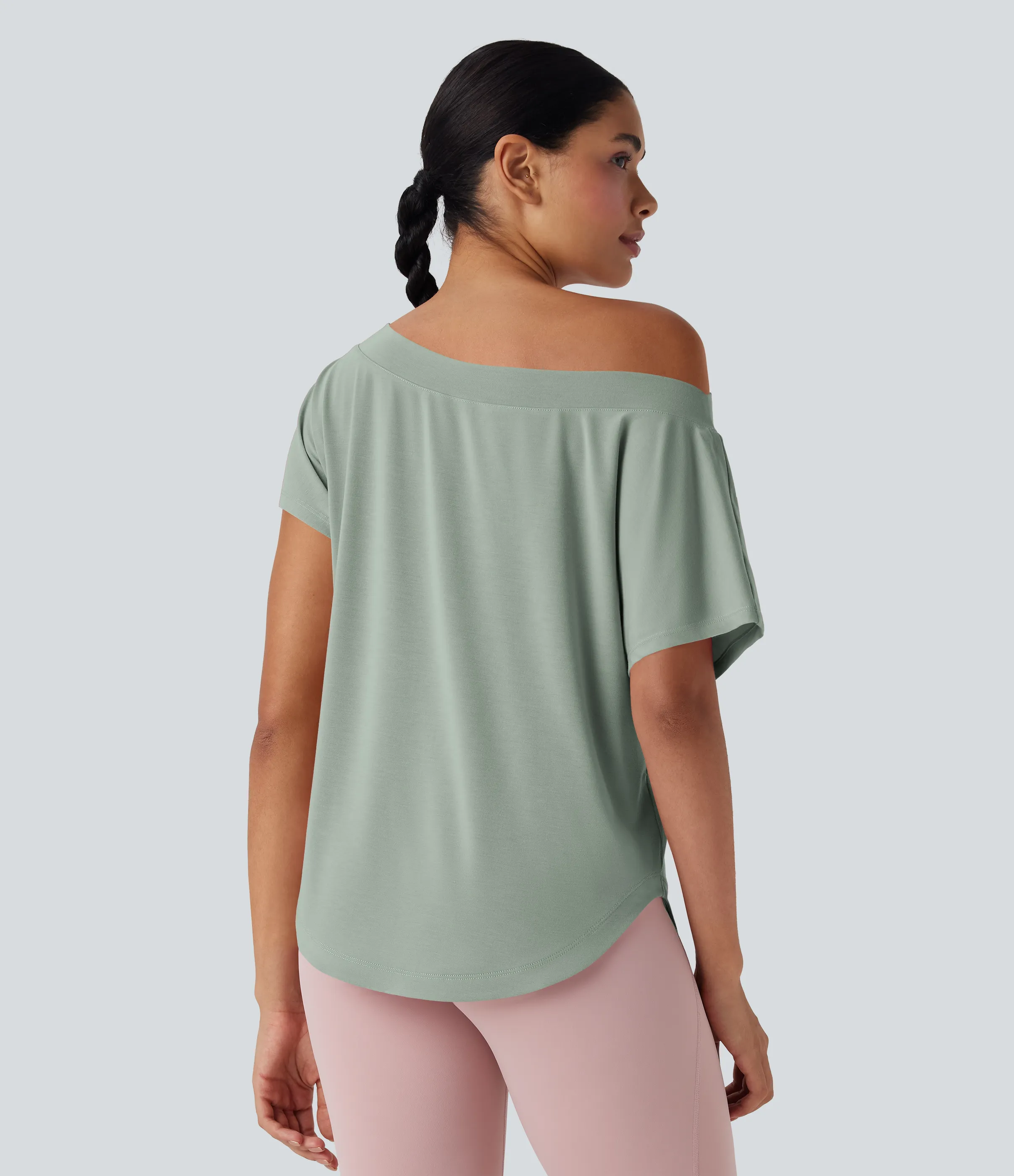 Halara Top deportivo de yoga de manga corta con secado rápido y hombro descubierto con dobladillo curvo - Iceberg Green - S sold by Halara product image thumbnail 3