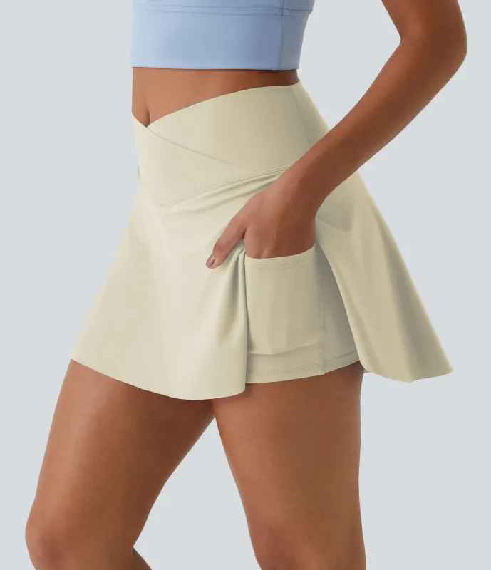 Halara Minifalda tenis Softlyzero™ Airy Crossover 2 en 1 bolsillo lateral tacto fresco tacto suave diario Lucid-UPF 50+ - Almond Milk - XS sold by Halara
