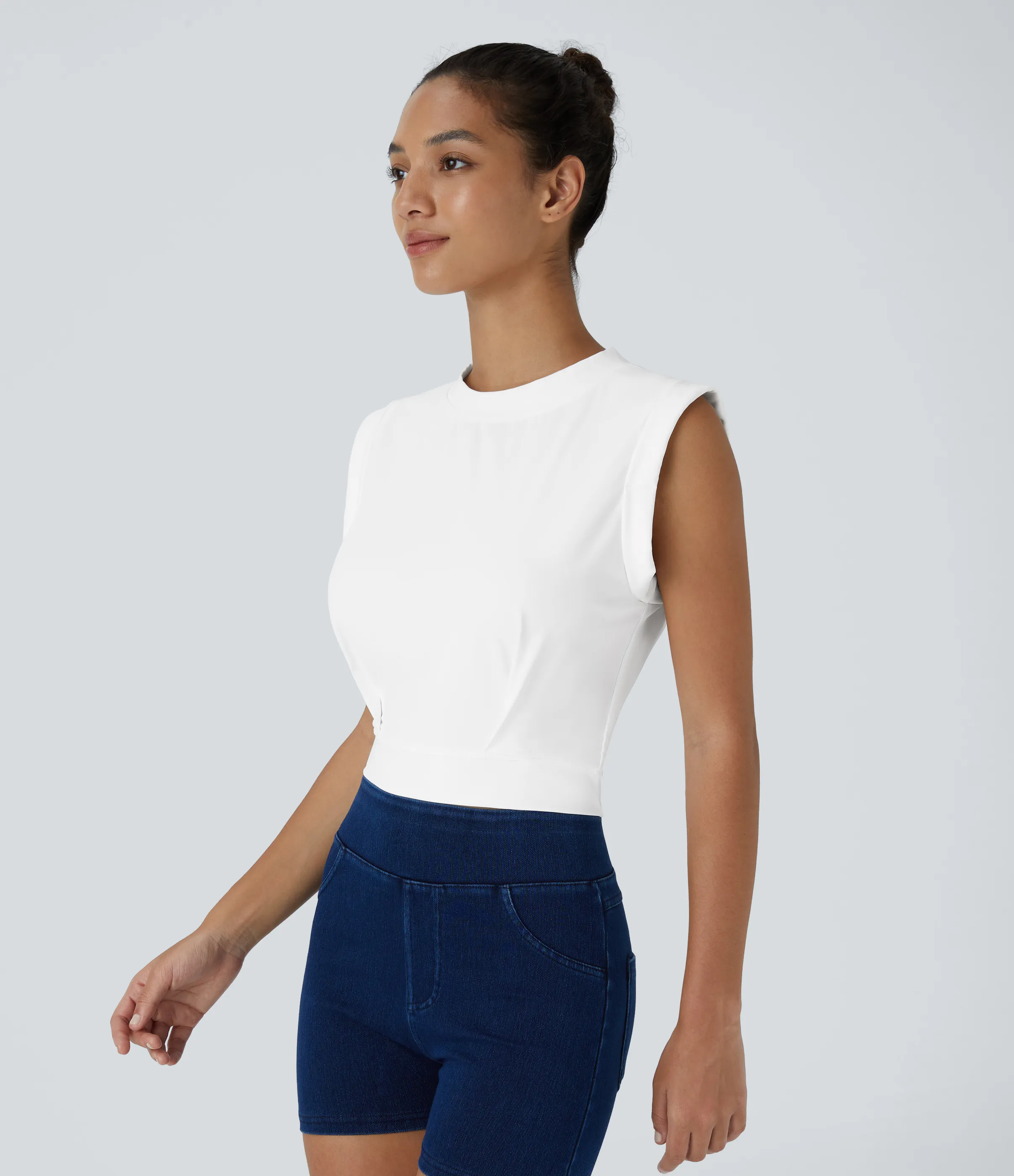 Halara Camiseta sin mangas tipo tank top con cuello redondo - White - XS sold by Halara product image thumbnail 5